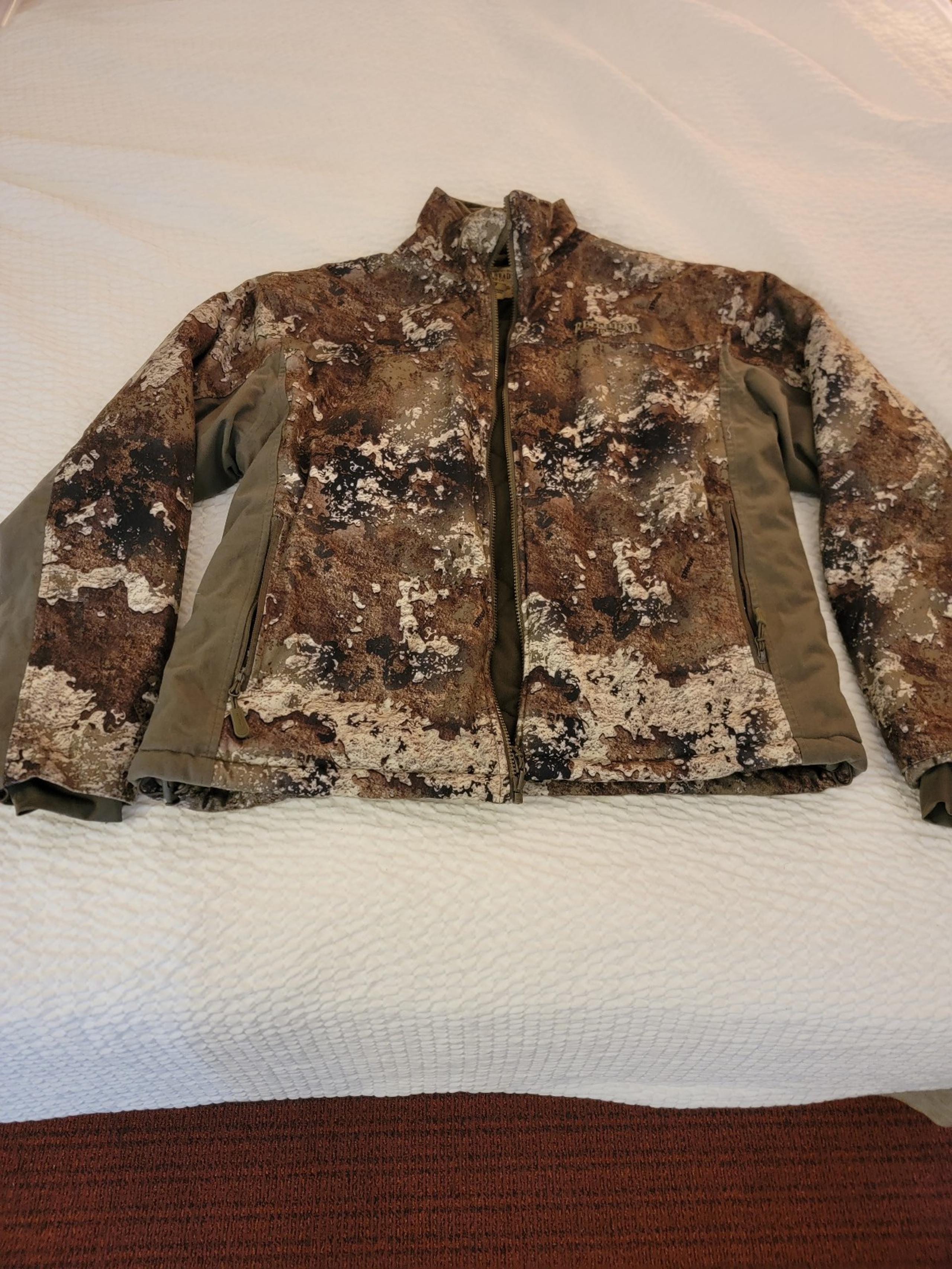 Redhead brand Co Camouflage camo hunting jacket size large L mens bone dry red