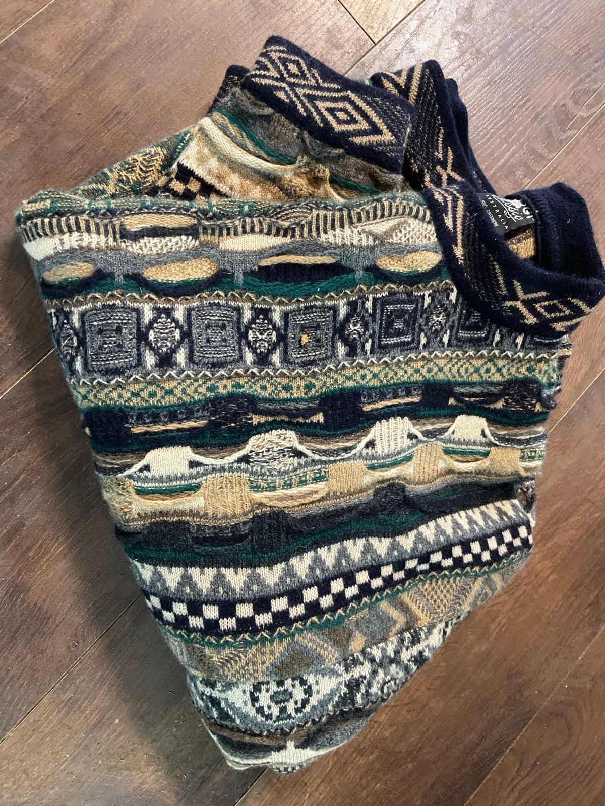 Vintage COOGI cashmere sweater