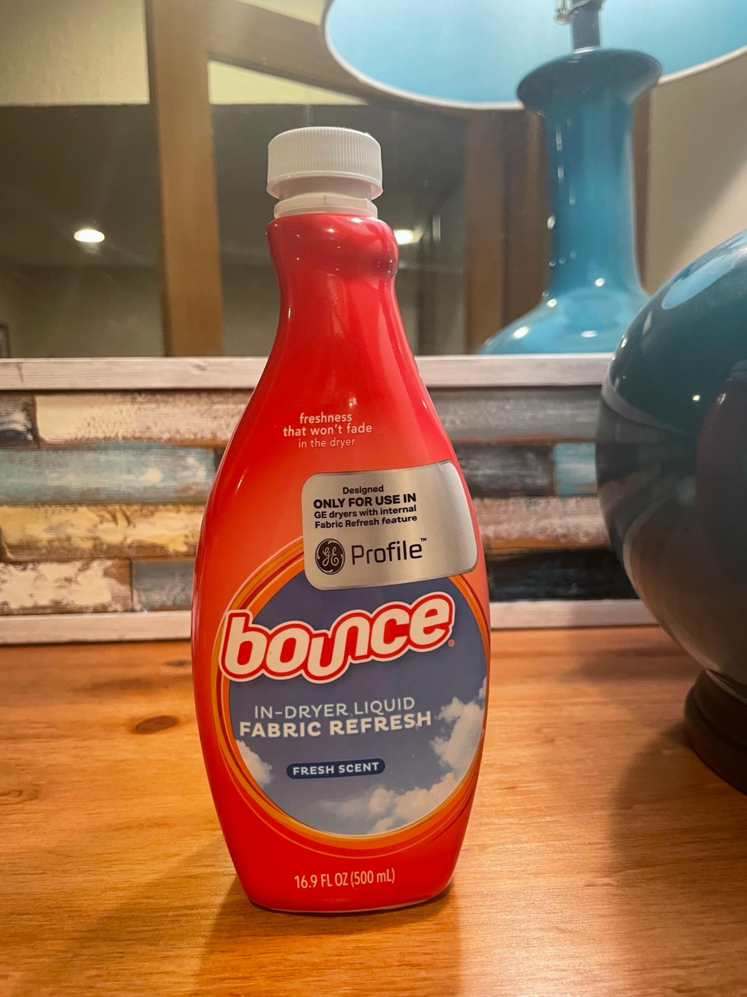 NEW Bounce in- dryer liquid fabric refresh