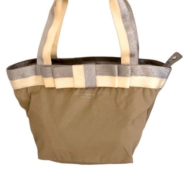 Kate Spade Barrows Street Garri Tote Waterproof Nylon Lunch or Everyday Bag
