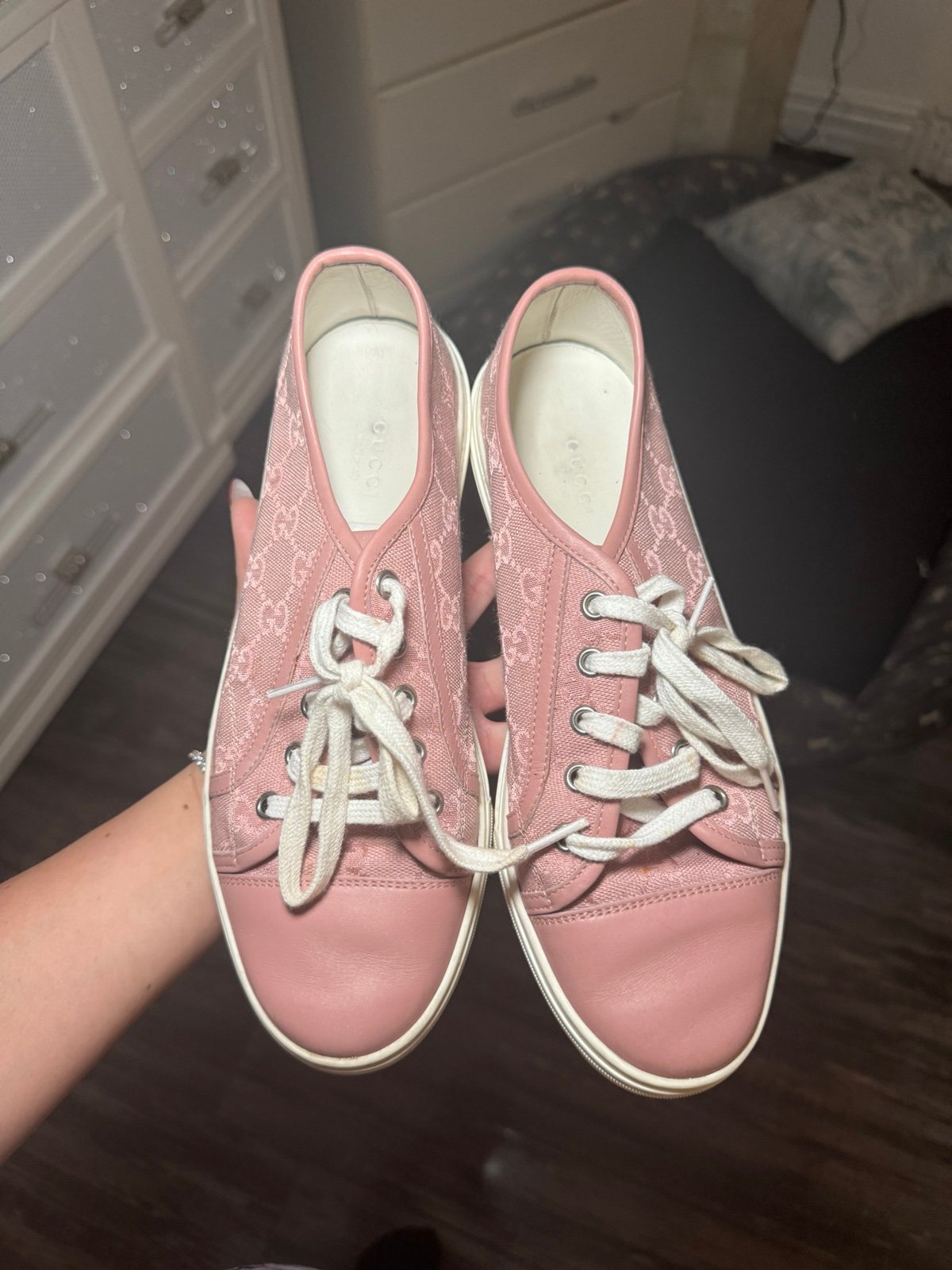 Used authentic Gucci sneakers