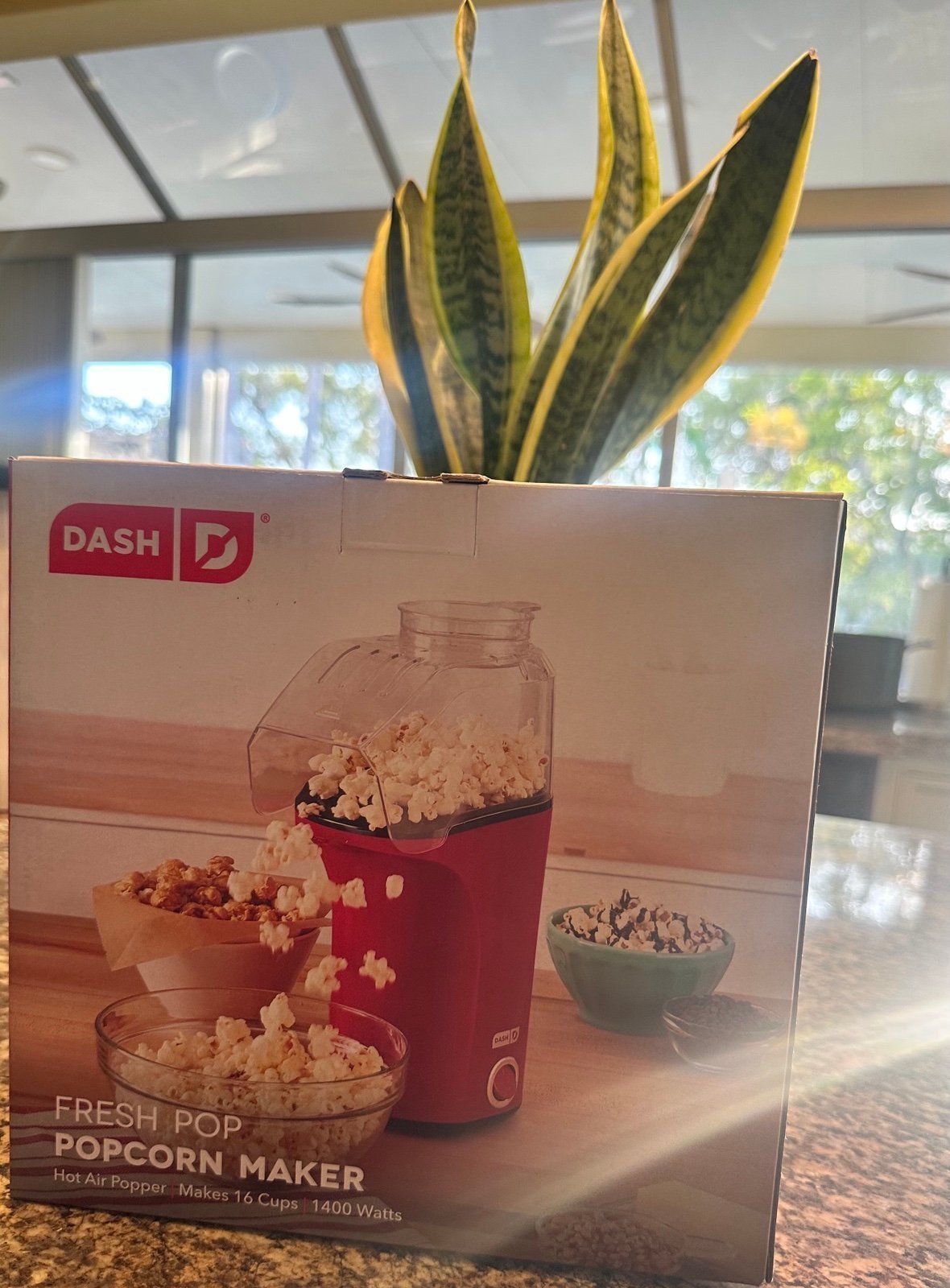 Dash fresh popcorn maker