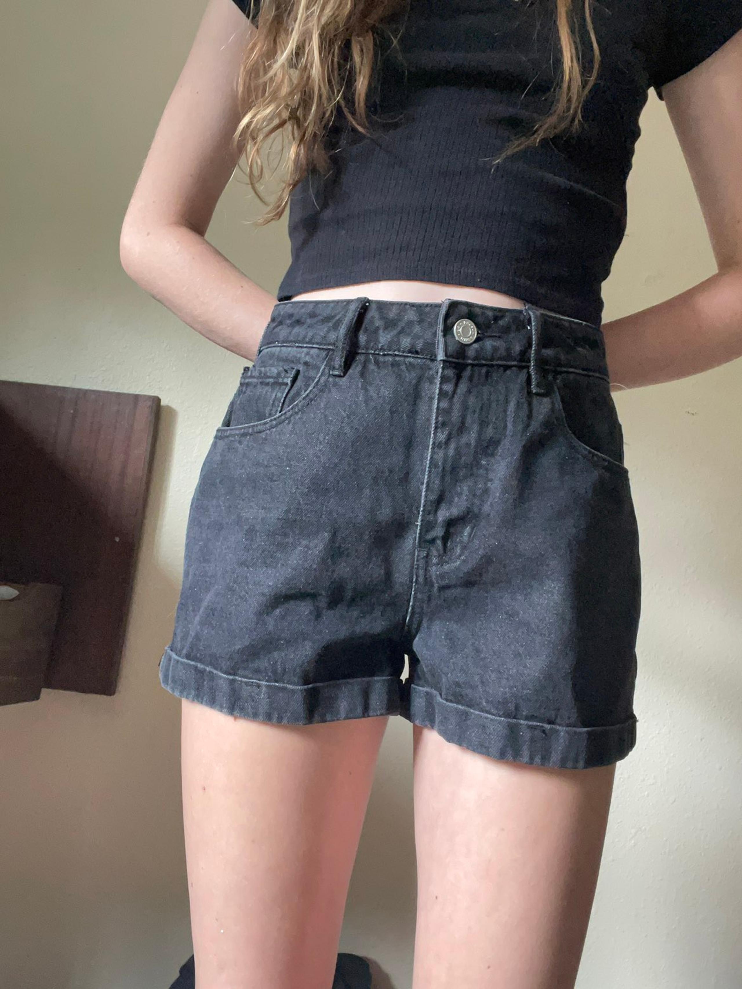 shorts women