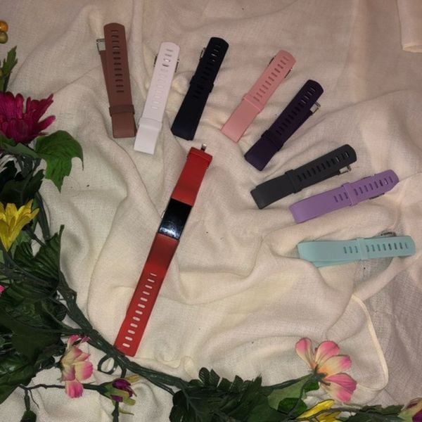 Fitbit Charge 2 w/ 8 new wristbands