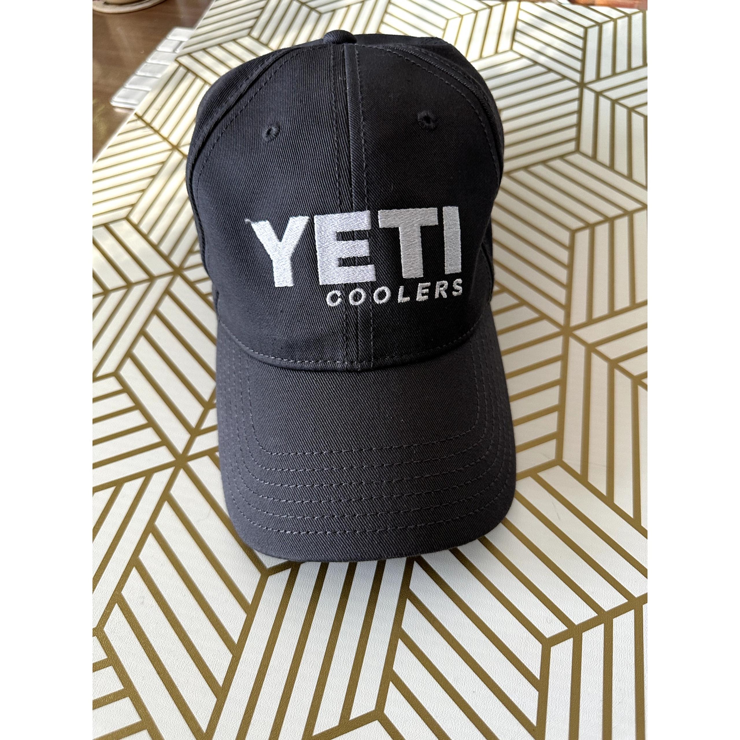 YETI Men's Gray Adjustable Baseball Hat