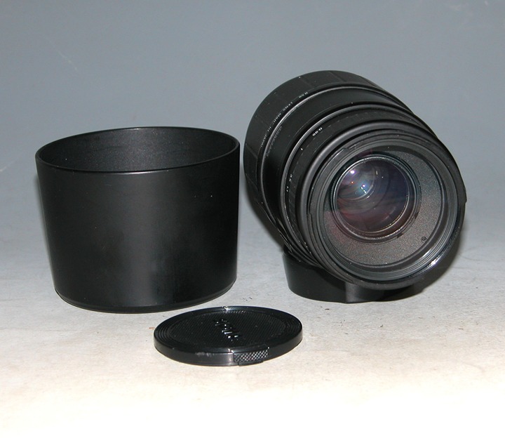 Sigma 70-300mm f/4-5.6 DL Macro Lens for Canon Film Cameras - Won't Work on dSLR
