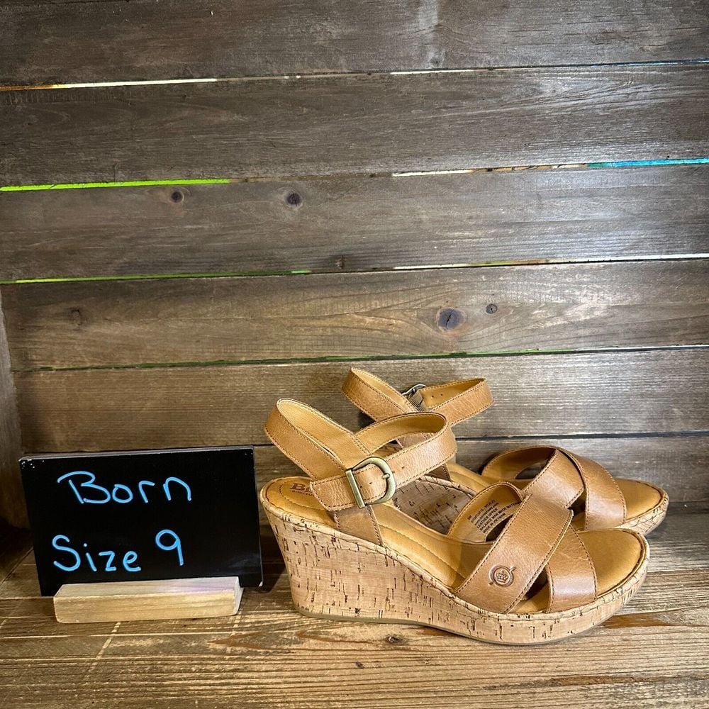 New Womens Born Alaina Brown Leather Strappy Wedge Heeled Sandals Size 9 M
