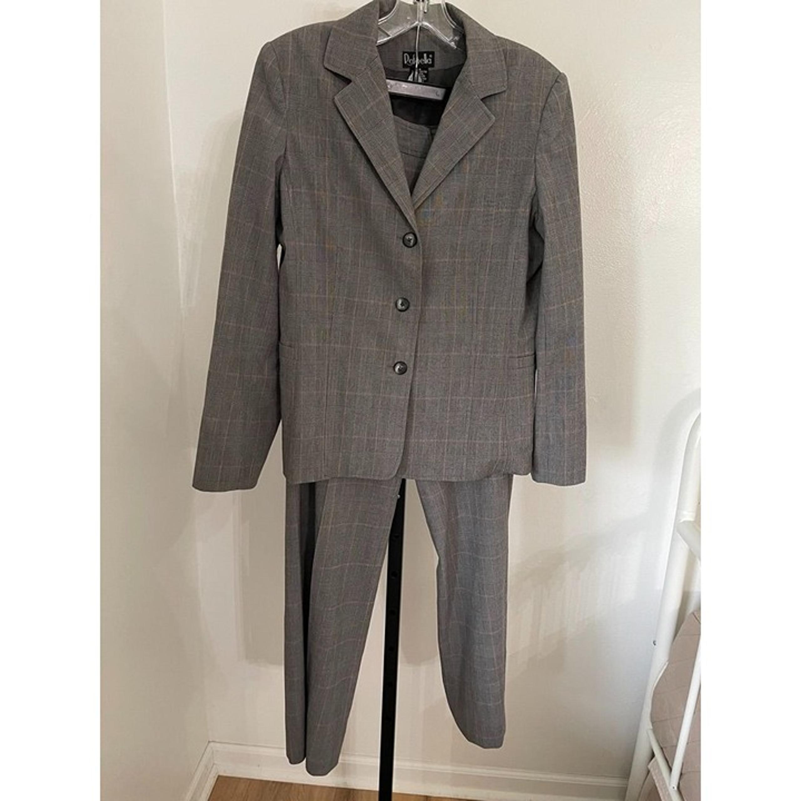 EUC Rafaella Gray Plaid Womens Suit Set - Blazer & Pants