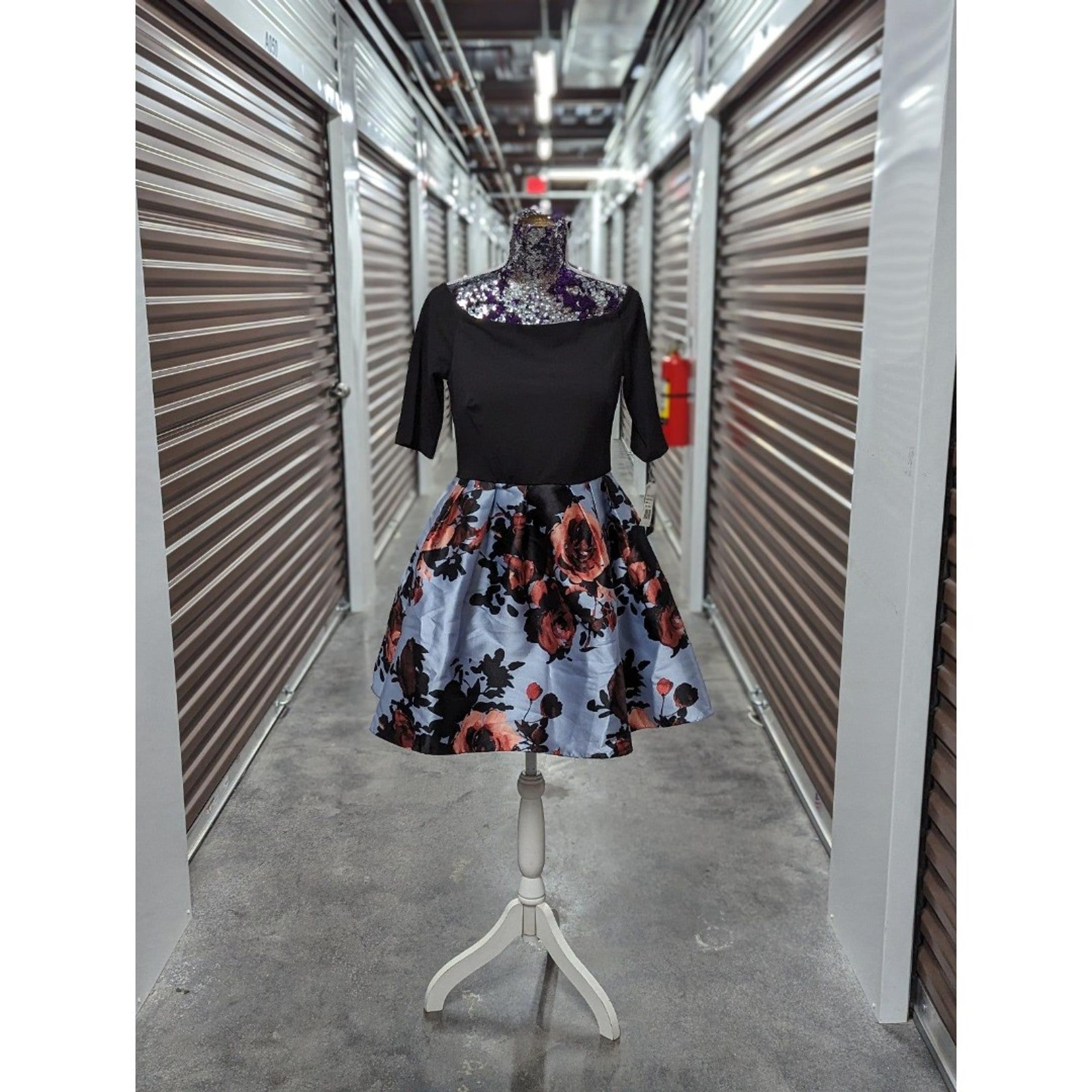 Betsey & Adam NEW Size 14 Black Blue Floral Print Sleeved Formal Mini Dress