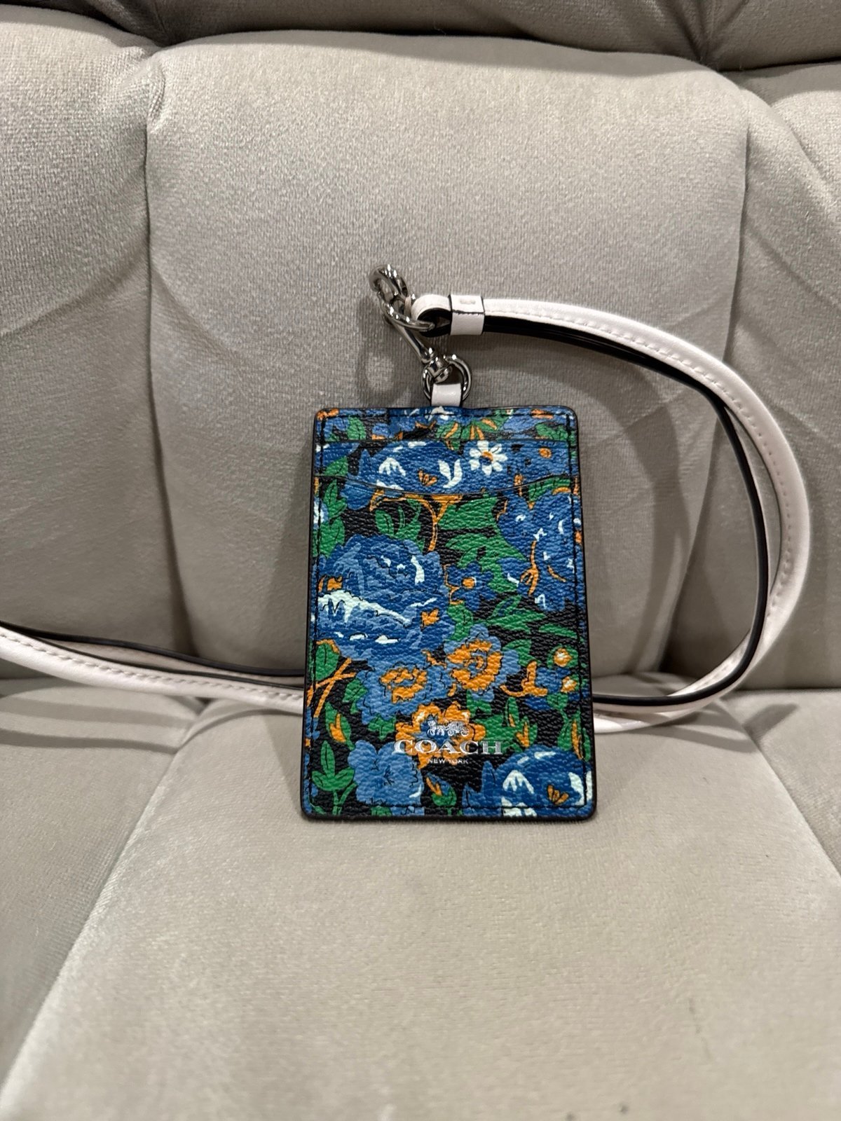 Coach Rose Meadow floral lanyard. NEW
