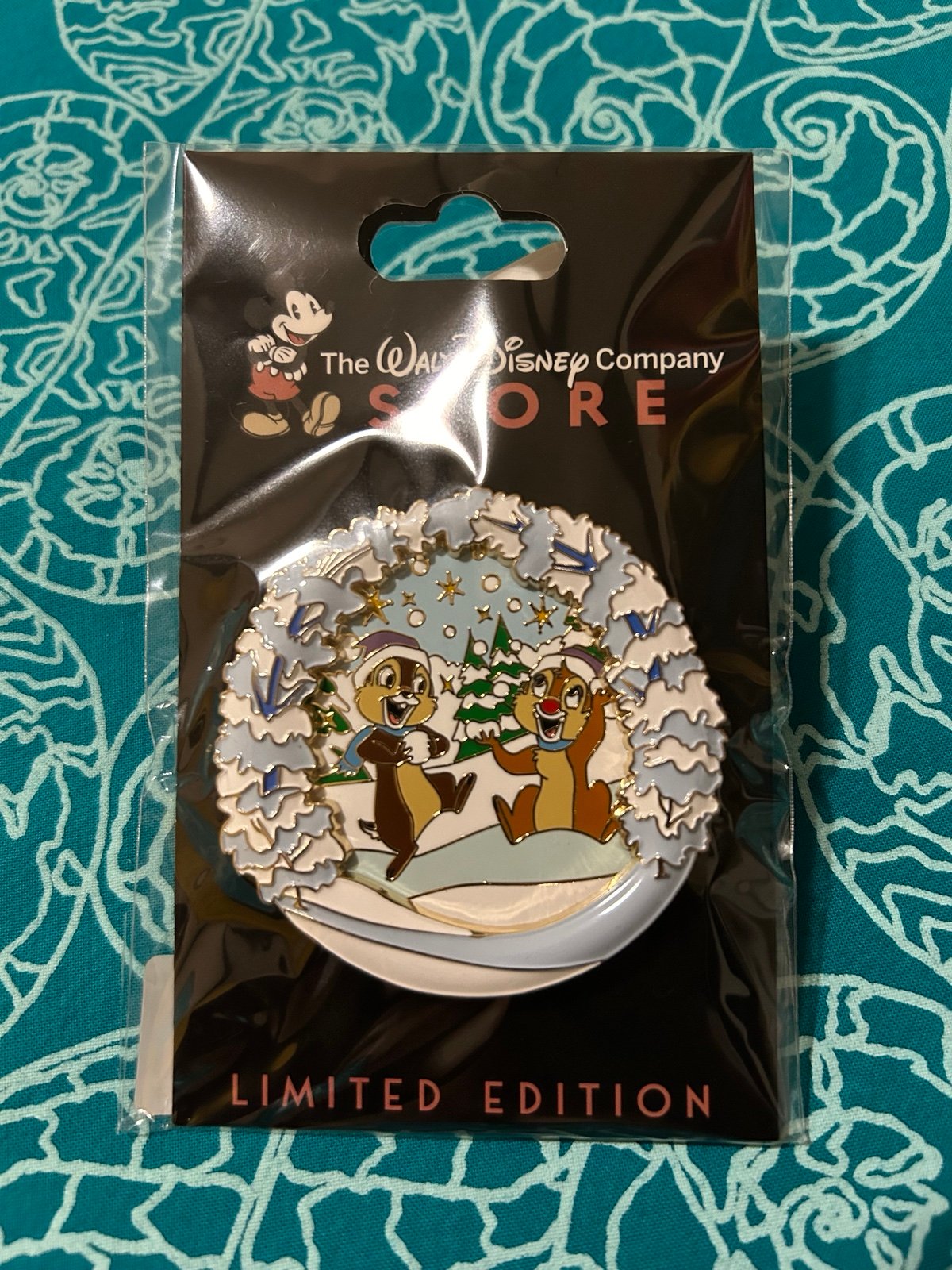 Chip & Dale Winter Seasons Pin - Disney LE 300 DEC TWDC D23 Expo 2024