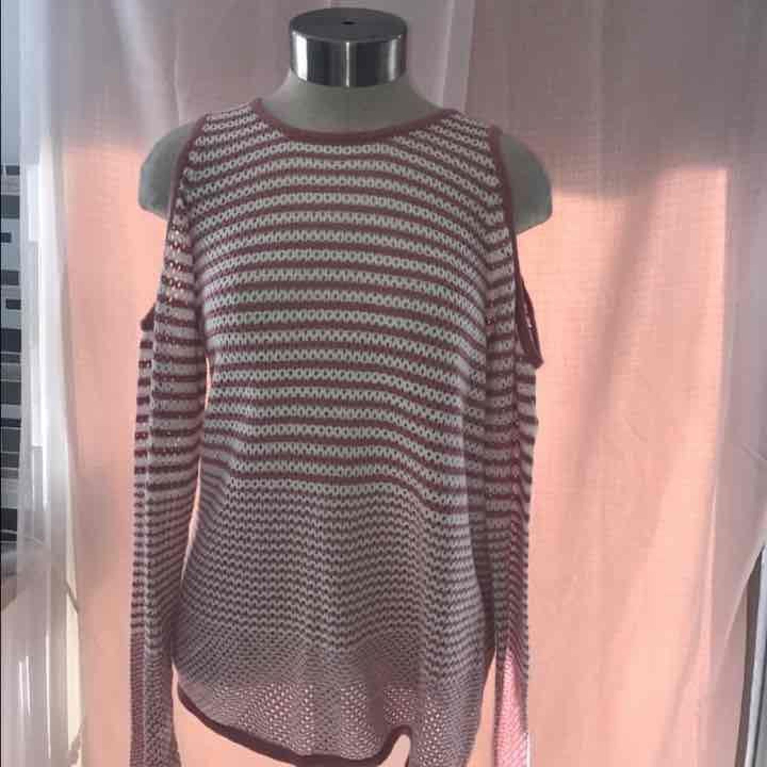 Romeo & Juliet Knit Top