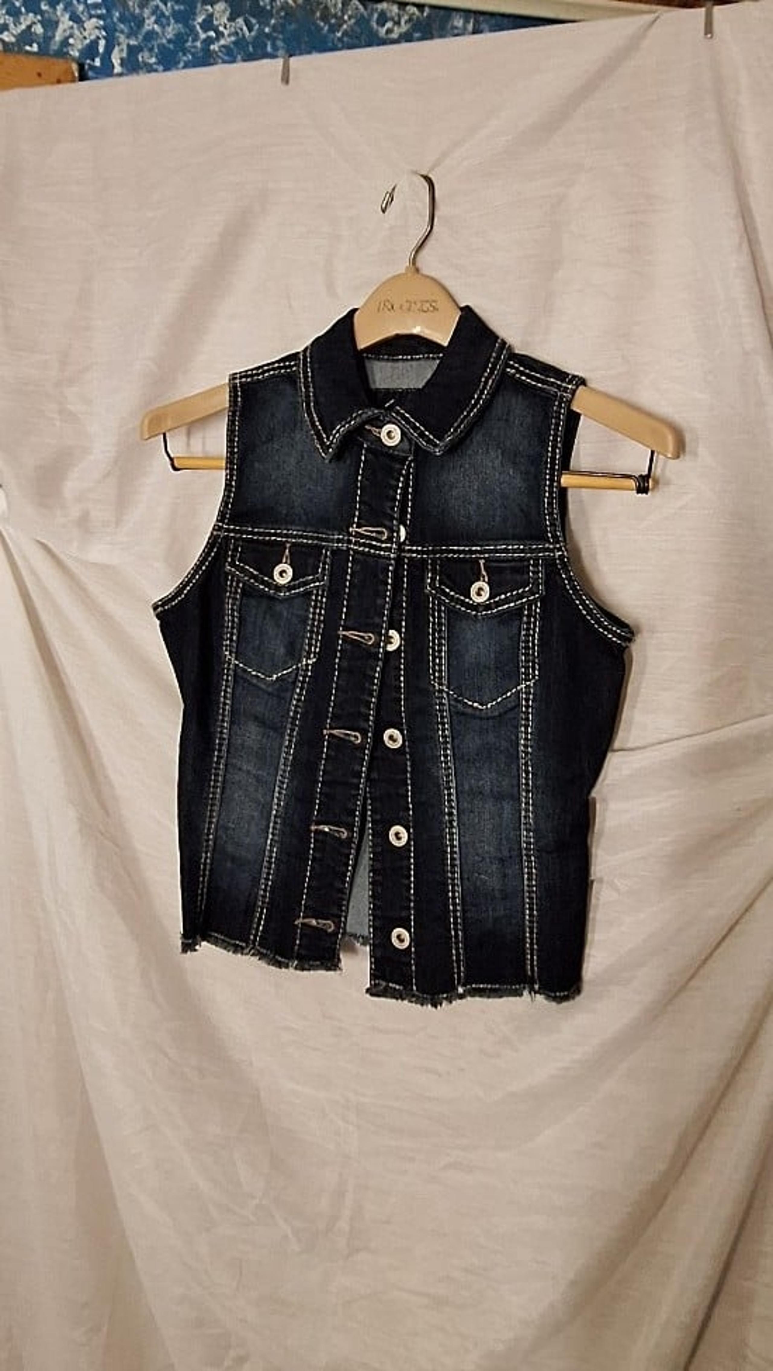 MAURICES Like New Dark Wash Denim Vest