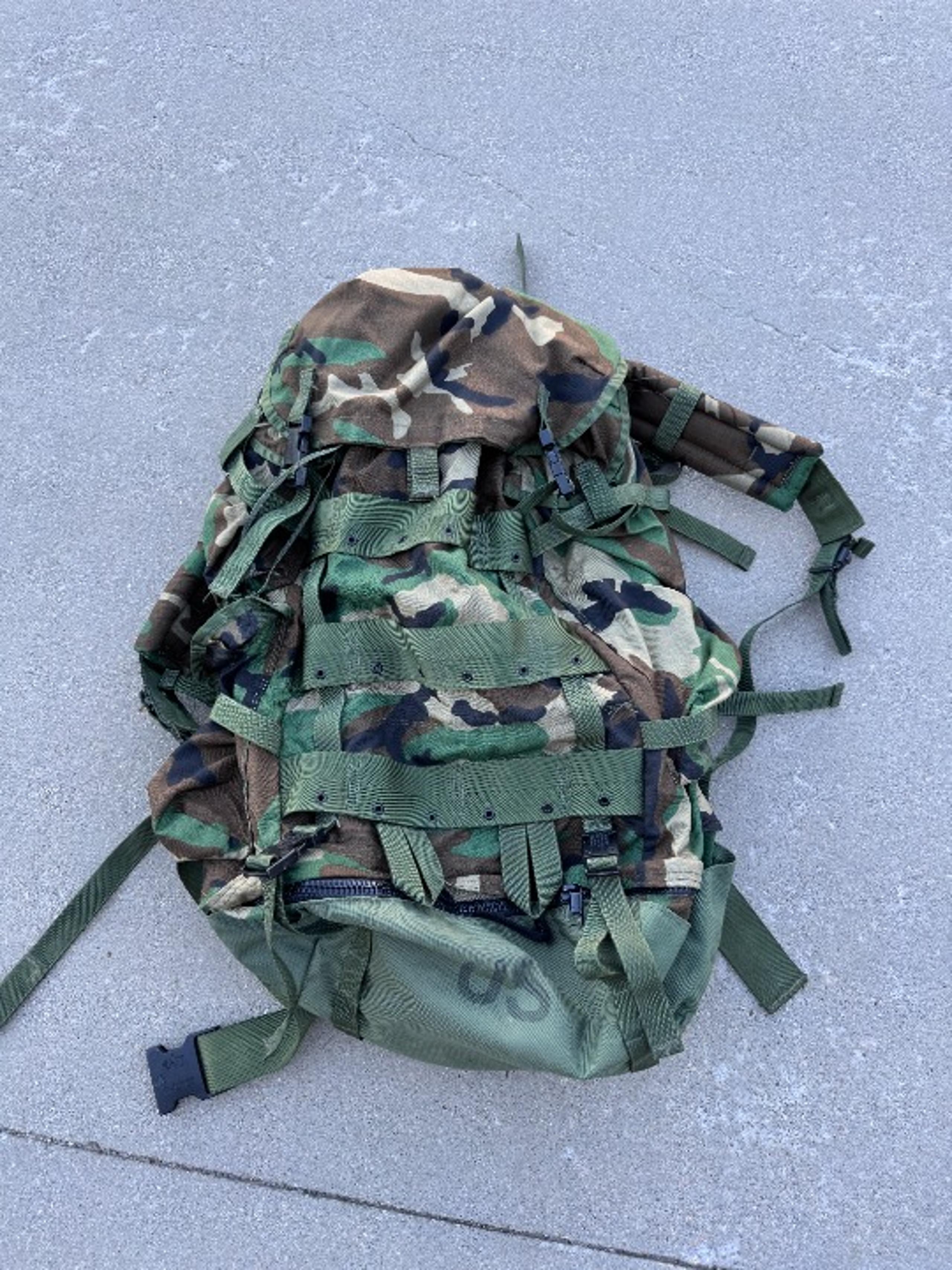 Military Field Pack Large Woodland Camouflage Internal Frame Specialty Defense