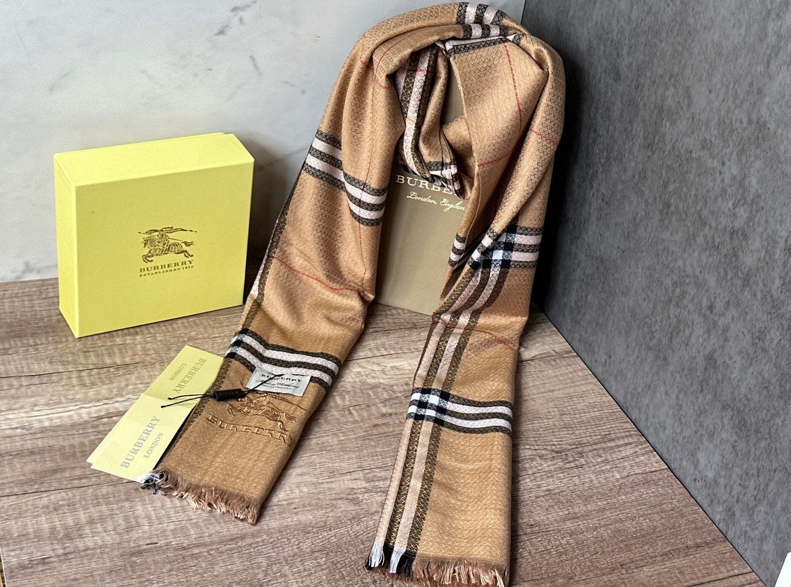 Burberry scarf for female