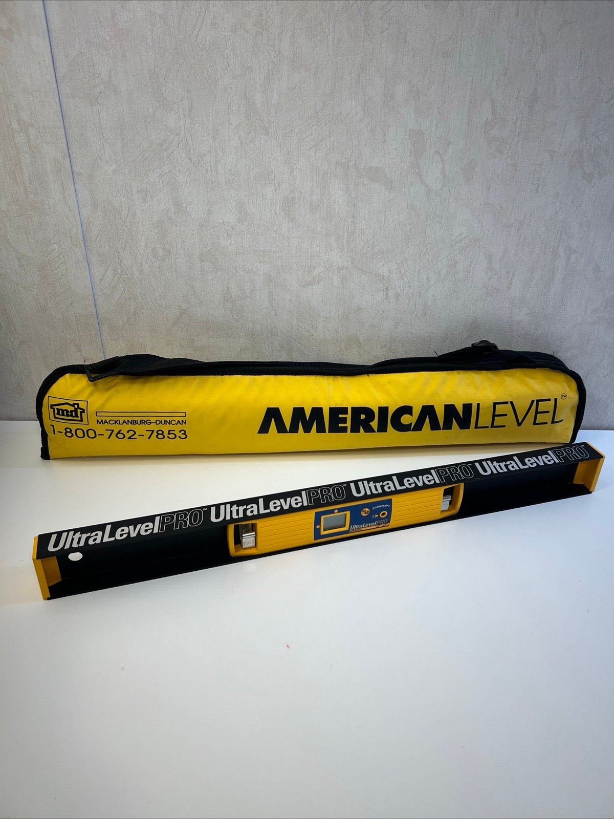 Macklanburg-Duncan American Level Ultra Level Pro Zircon Smart Level With Case