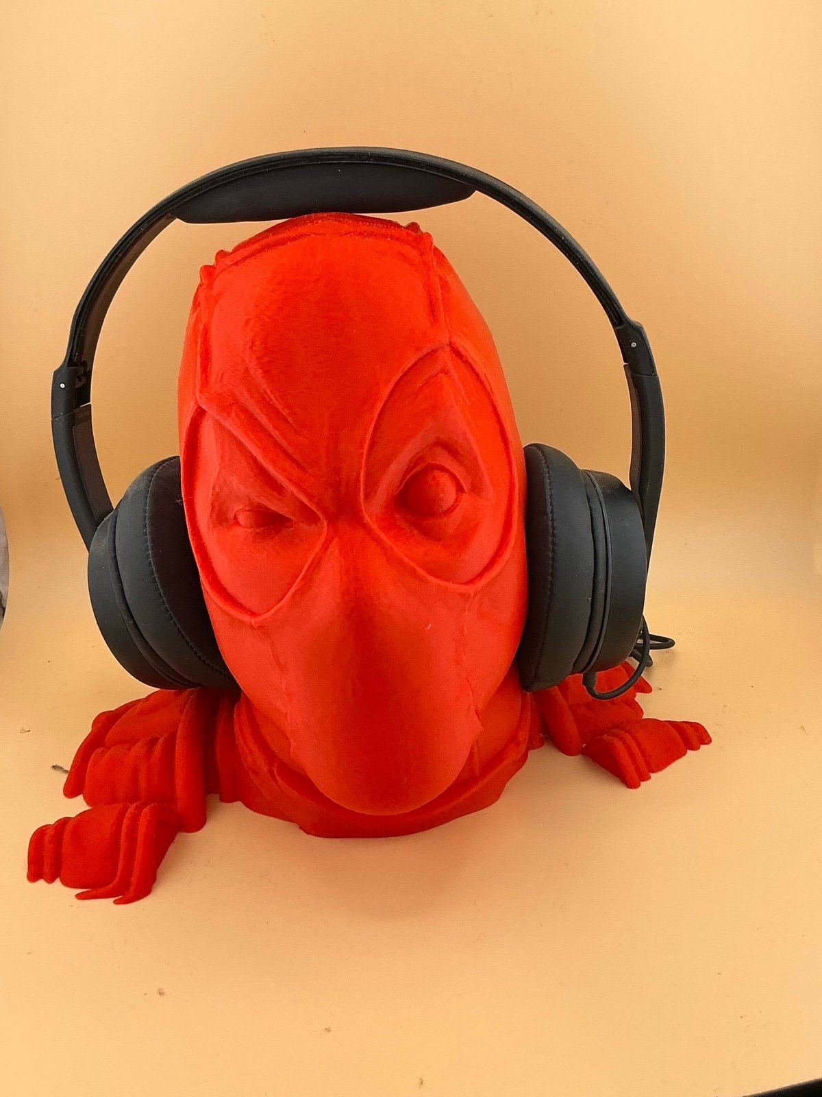 Deadpool headphone stand RAW