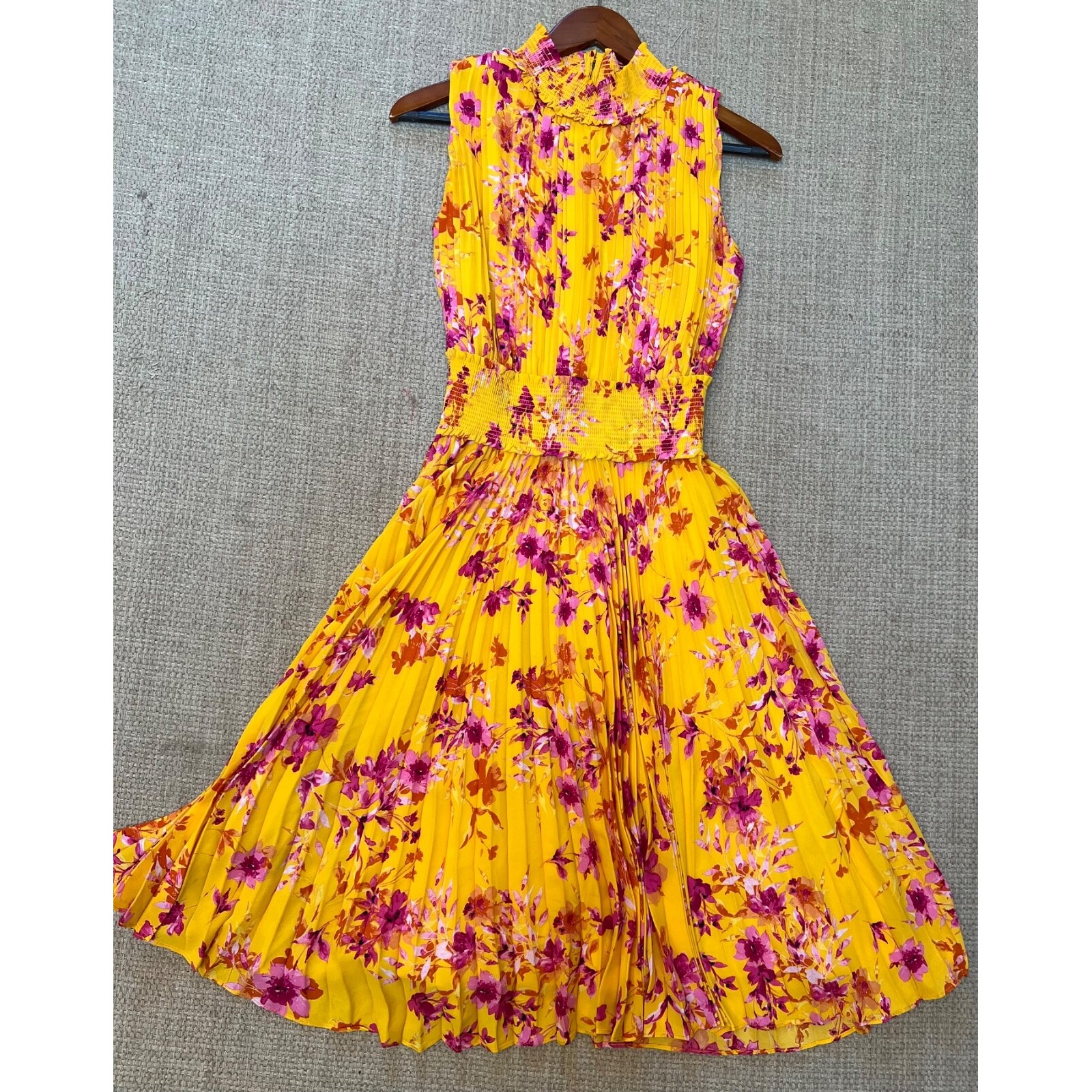 Nanette Lepore Dress 4 Pleat Mock Neck Smocked Red Orange Yellow Floral Washable