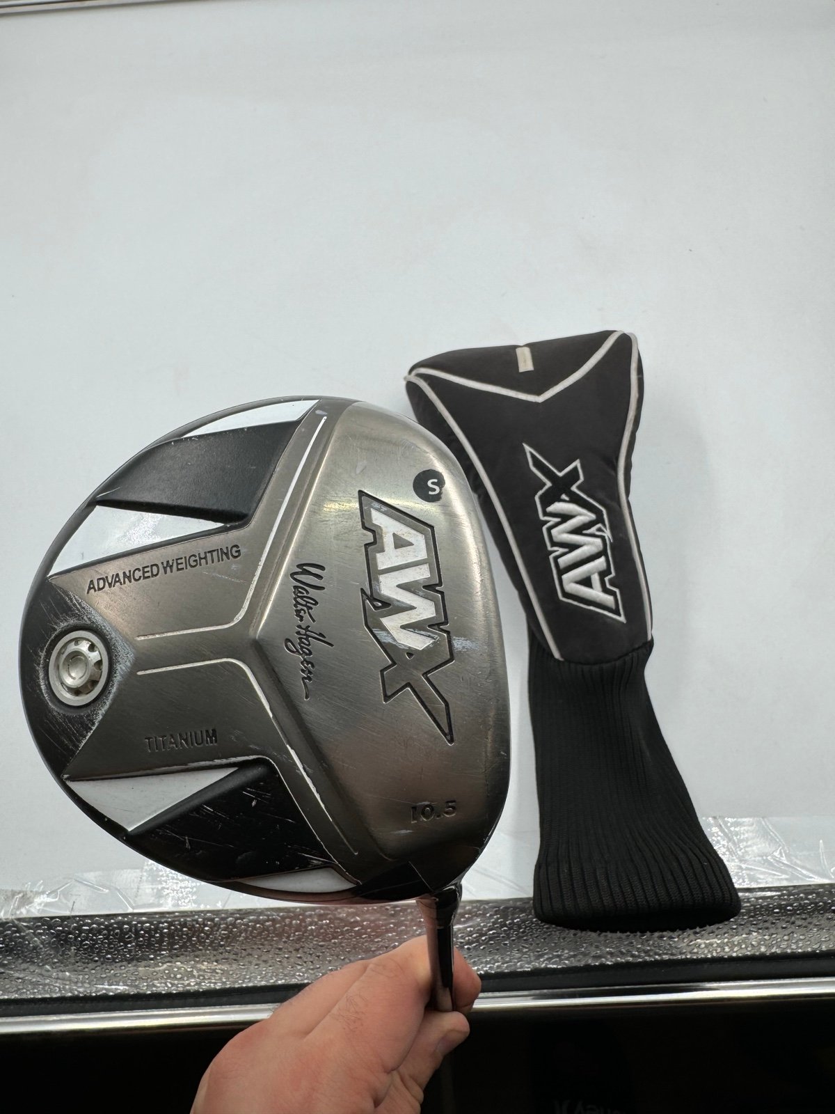 Walter Hagen Awx Driver 10.5* Grafalloy Pro launch Axis Stiff 45” RH