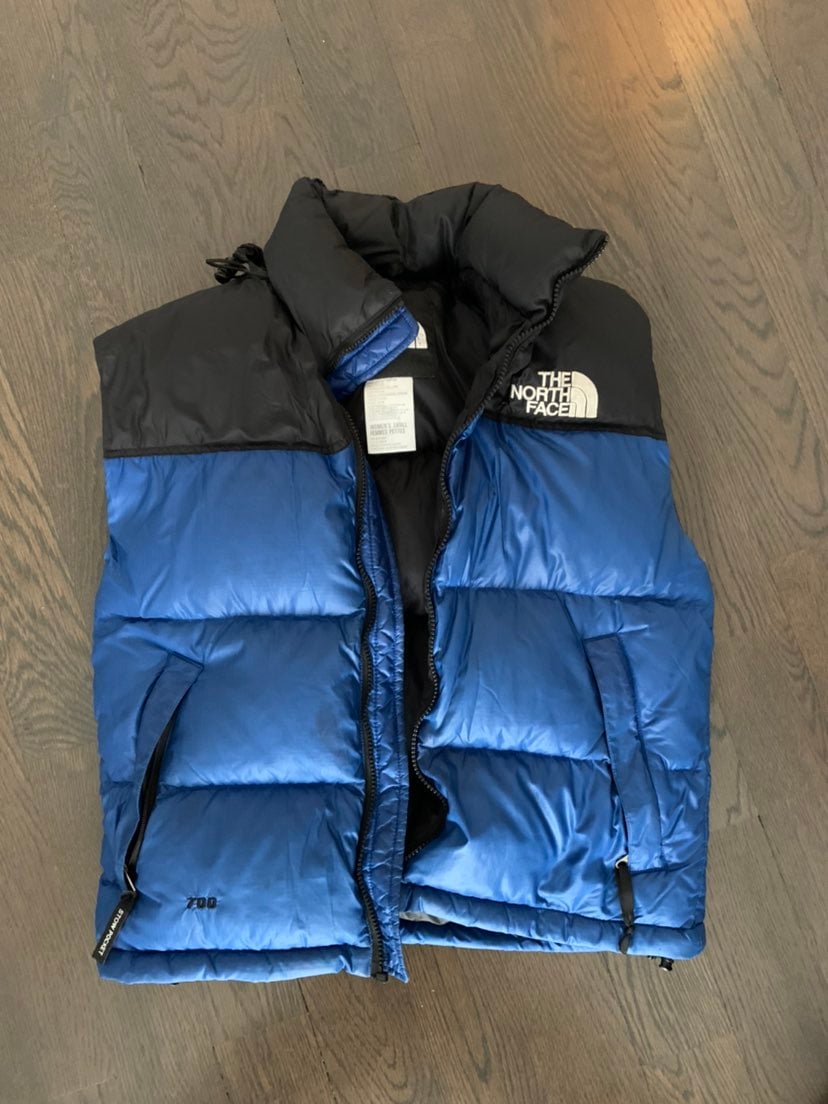 The North Face Vest! missing zipper