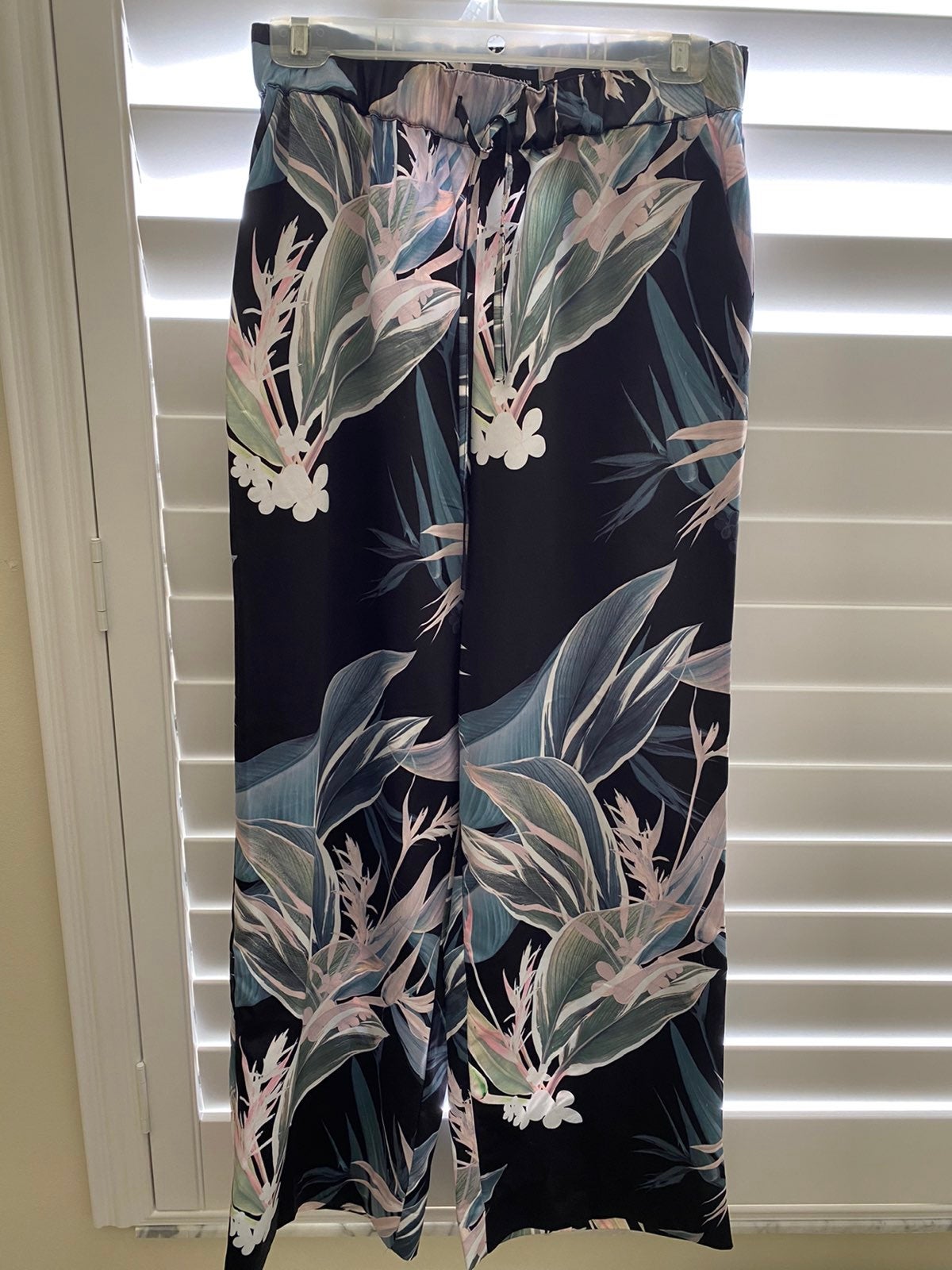 Carbon38 Silk Wide Leg Pants and Matching Headband