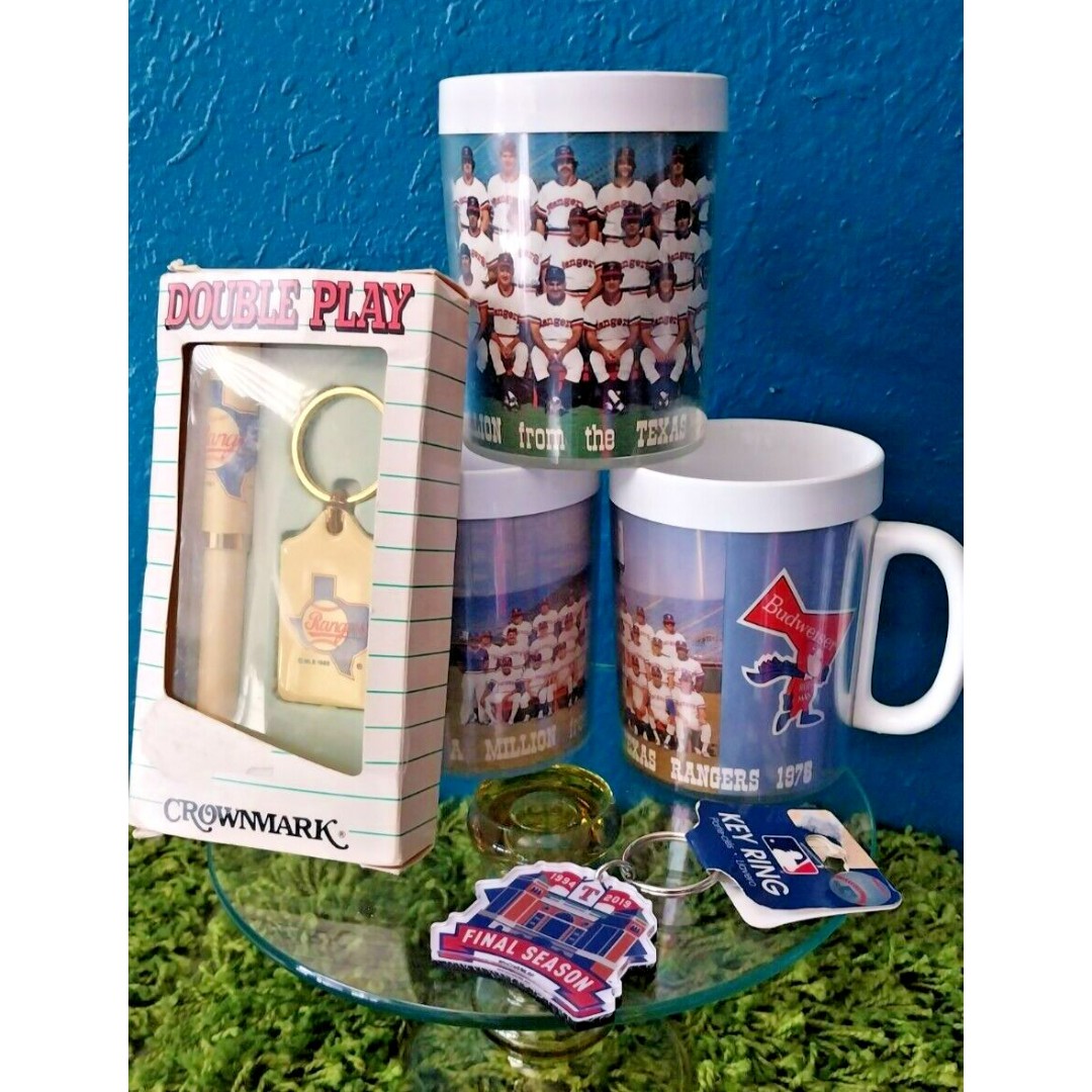 Vinatge Texas Rangers Collector Mugs, Key Chains and Pen