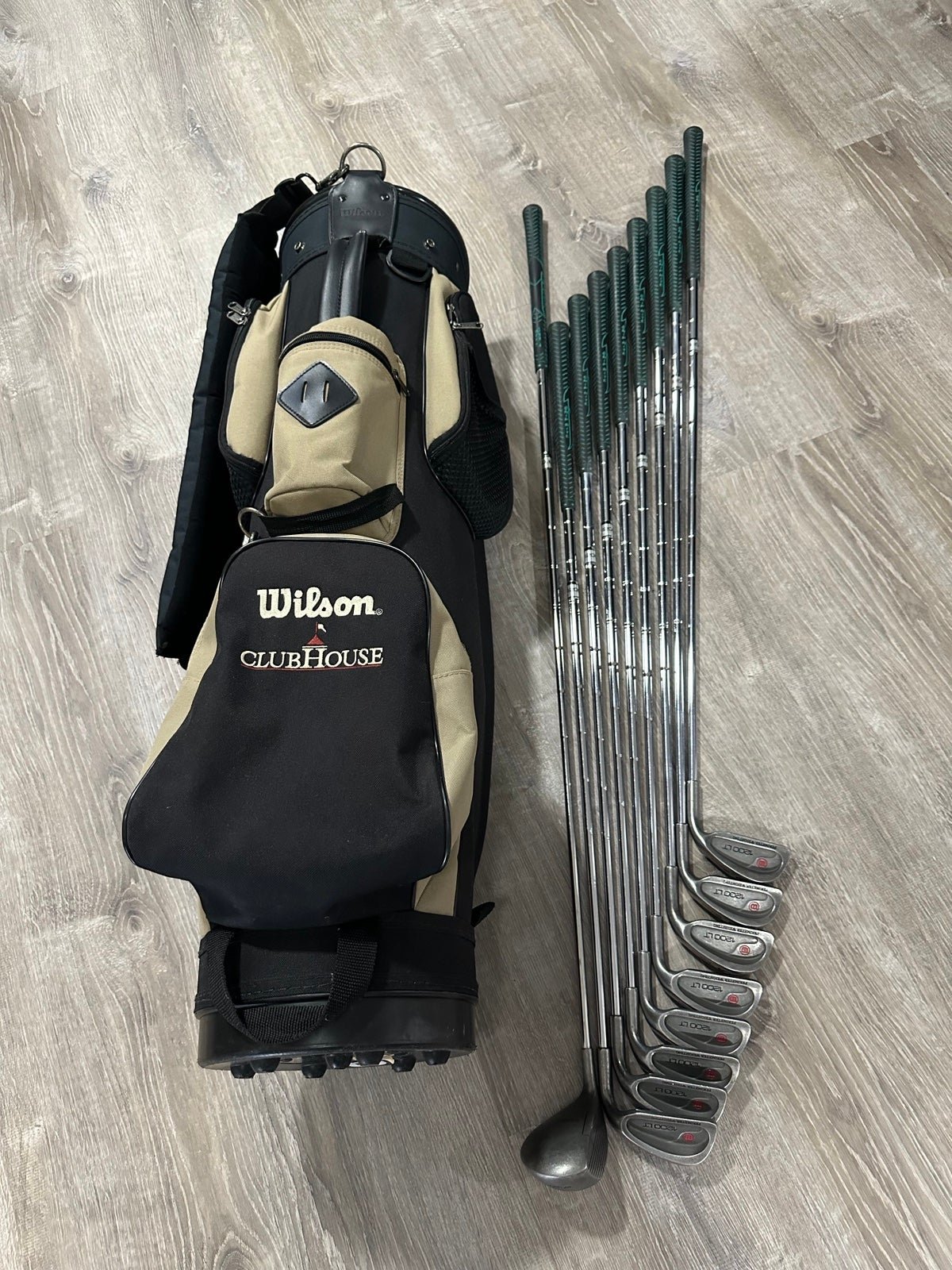 Wilson 1200 LT Perimeter Weighting driver and 3-P iron with golf bag set
