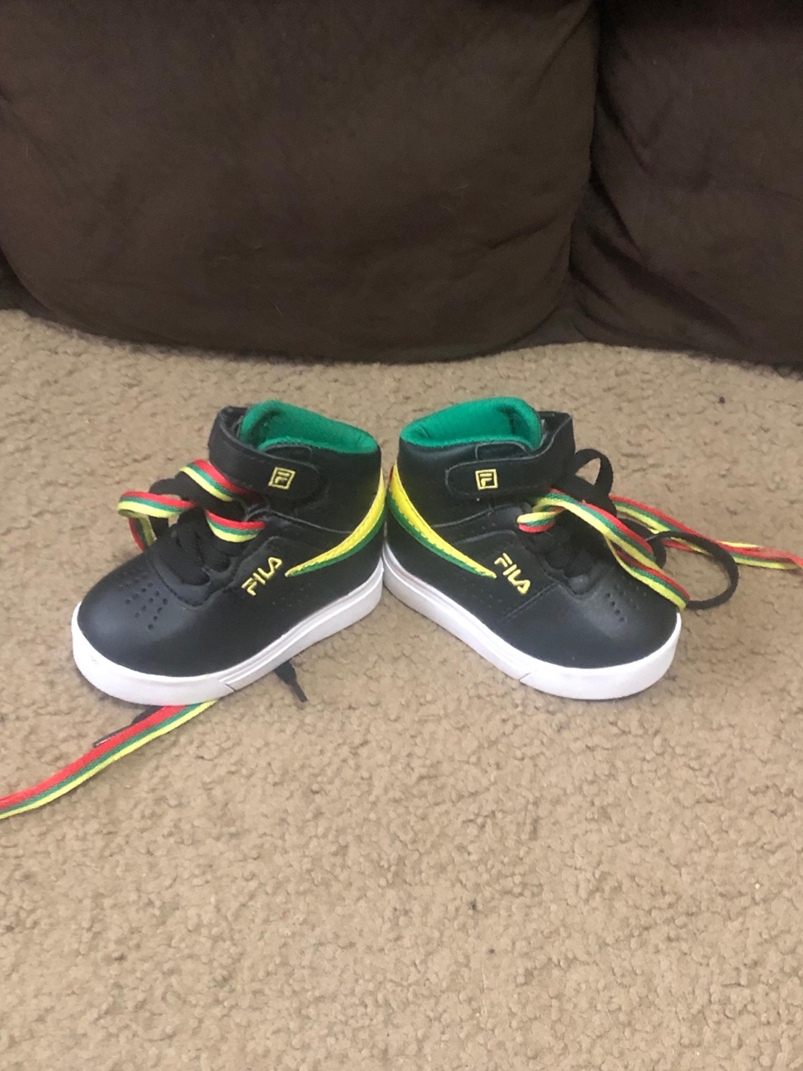 FILA Toddler sz 4 Black w/ Red Green Yellow Jamaica Colors Shoes Sneakers RARE!