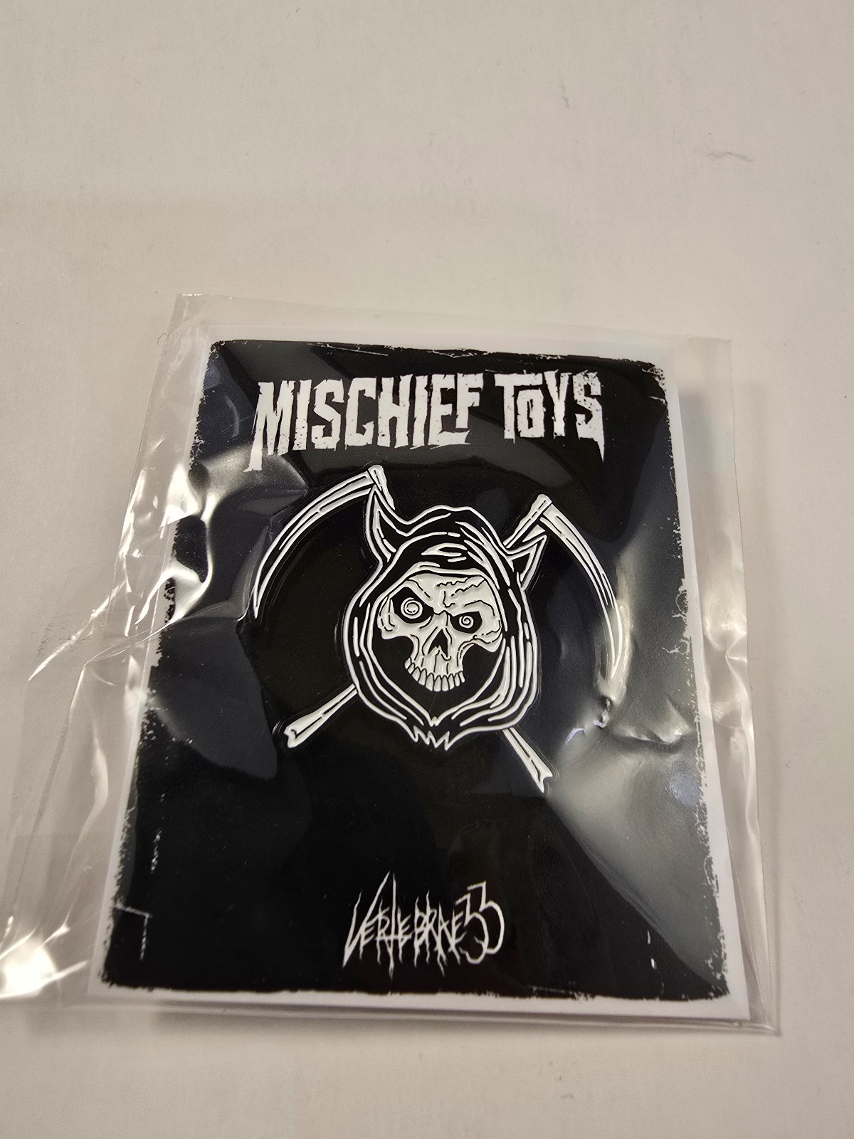 Mischief Toys Pin x Vertebrae 33 Mortem Pin LE 180