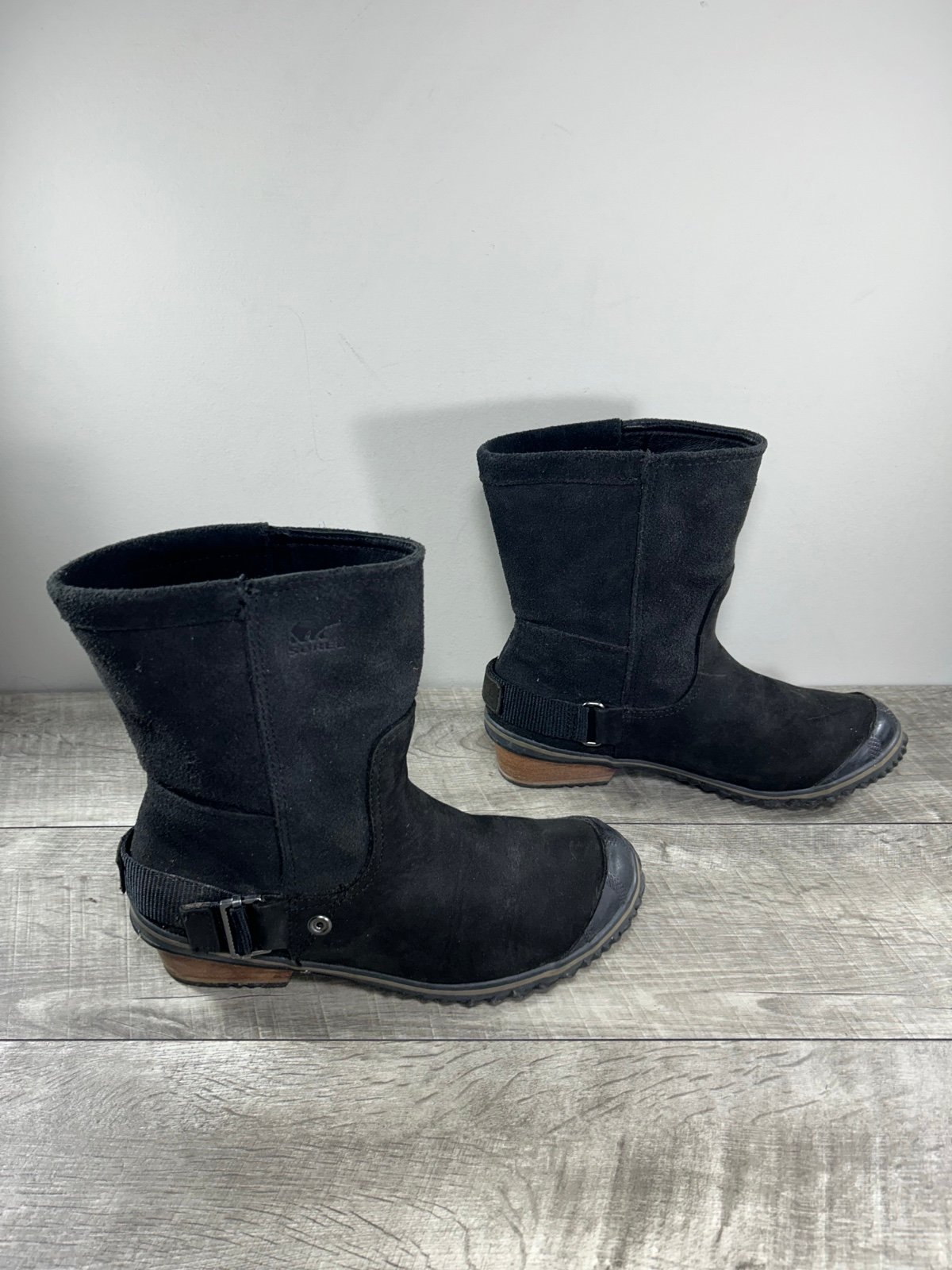 Sorel NL2107 Slim Shortie Women’s Waterproof Black Leather Ankle Boots Size 6.5
