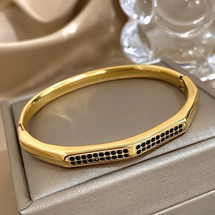 18K Gold 7 Womens 1ct Black Onyx Gemstone Bangle Bracelet 18K Silver Jewelry