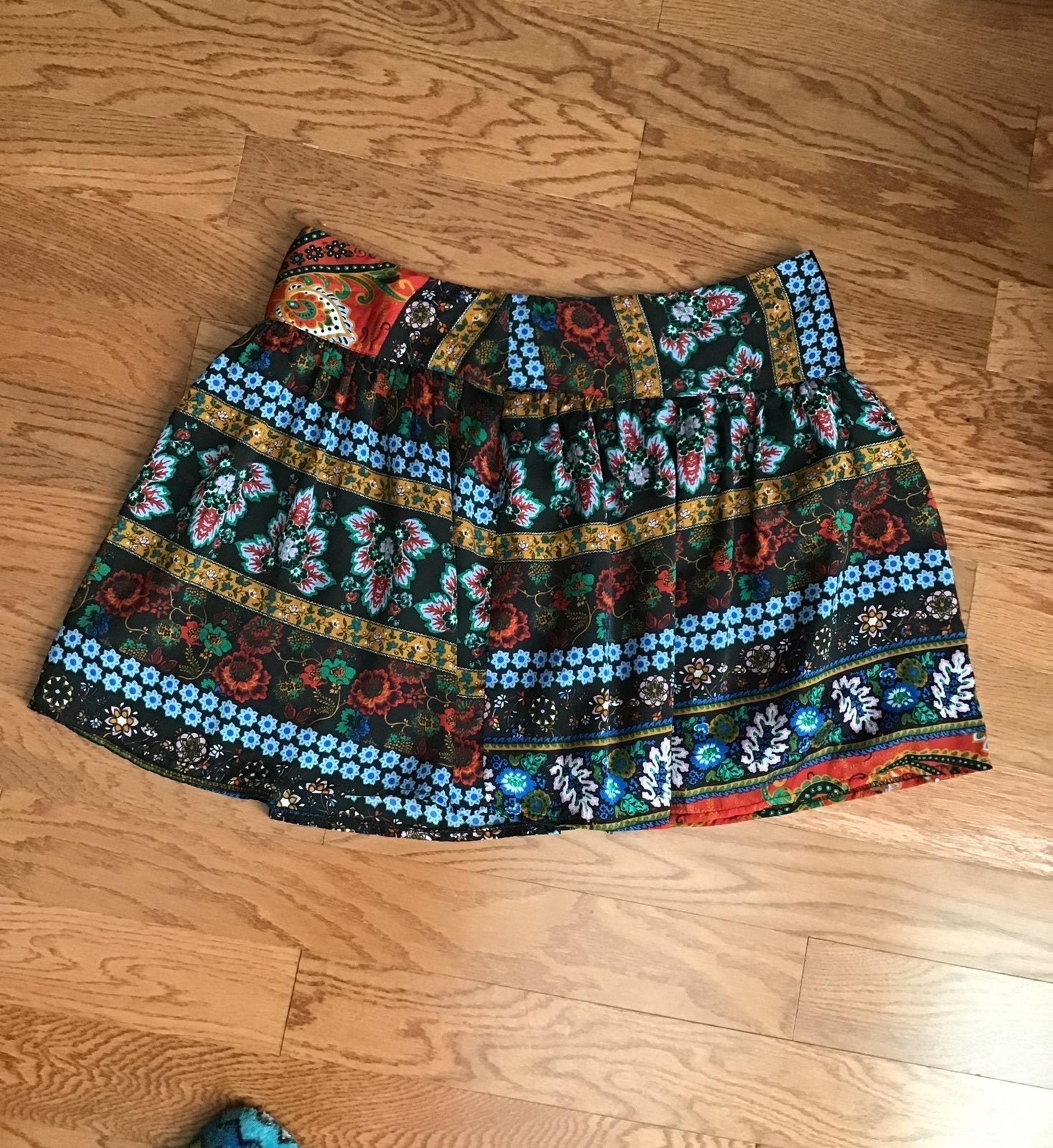 skate mini skirt