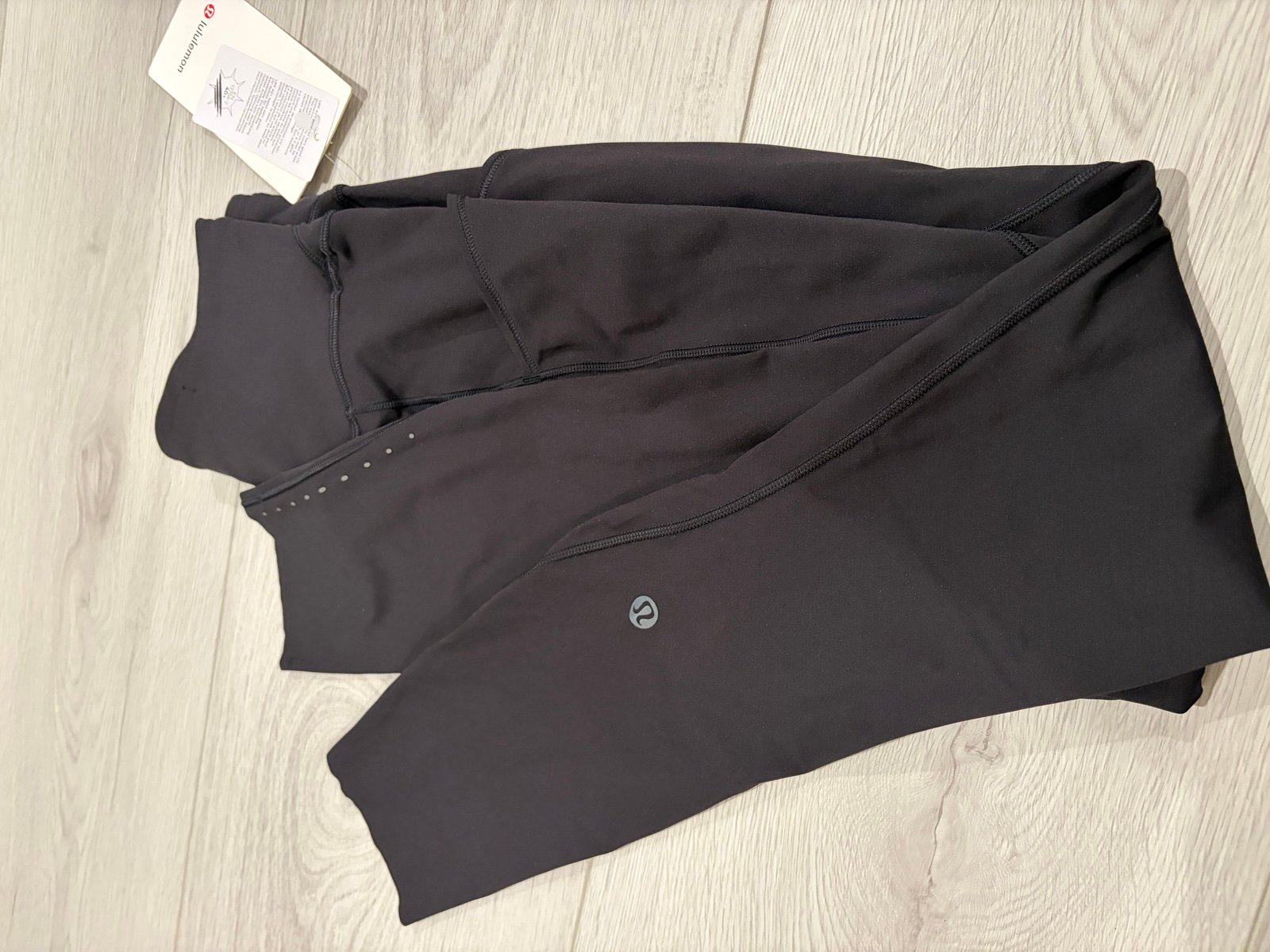 Lululemon fast and free