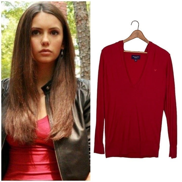 Vintage Y2K American Eagle Large L Red Knit Hooded V-Neck Sweater Elena Gilbert