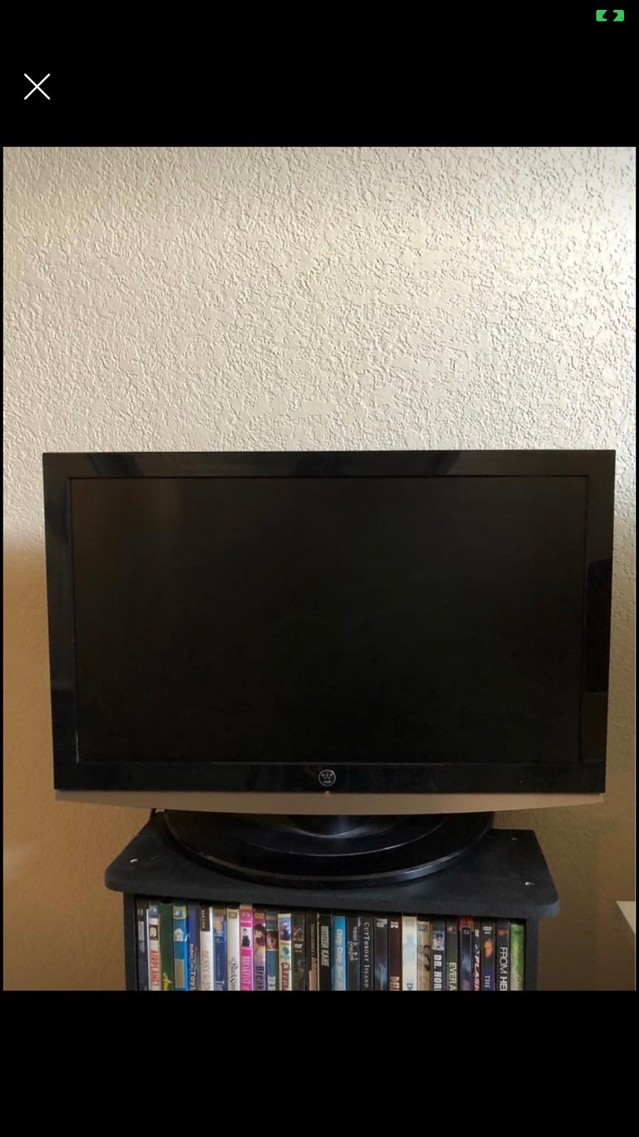 Element Portable TV + Remote