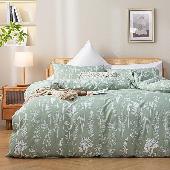 Queen Sage Green skin friendly, soft and comfortable bedding set 3pcs -sz53