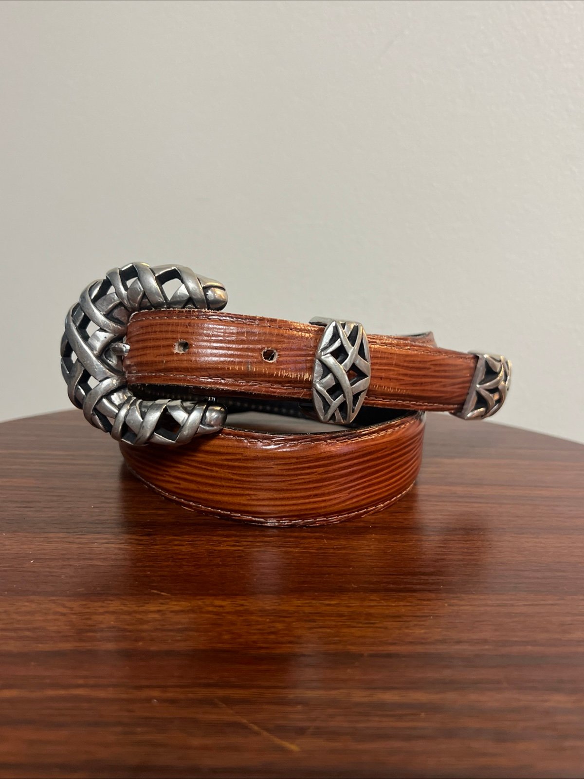 Rare Vintage Vicenza Genuine Italian Calfskin Belt Sz 30 Silver Buckle