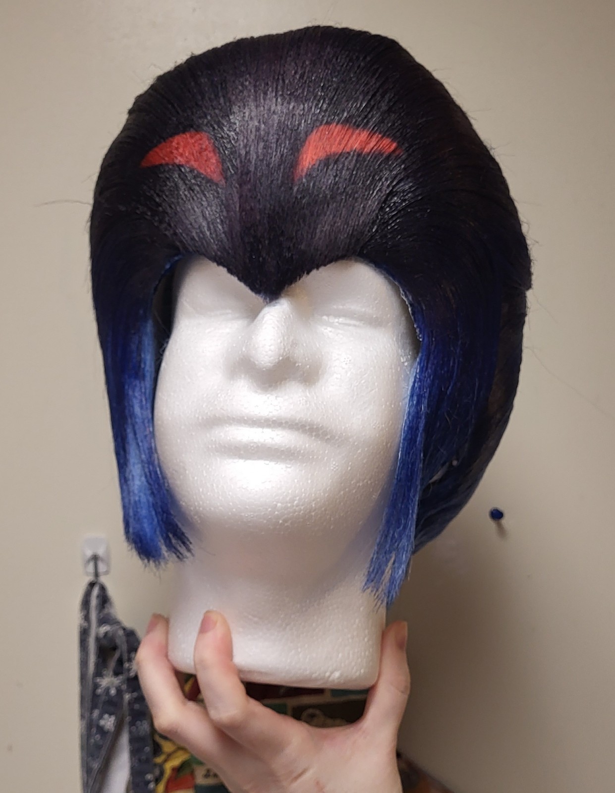 Stolas Wig