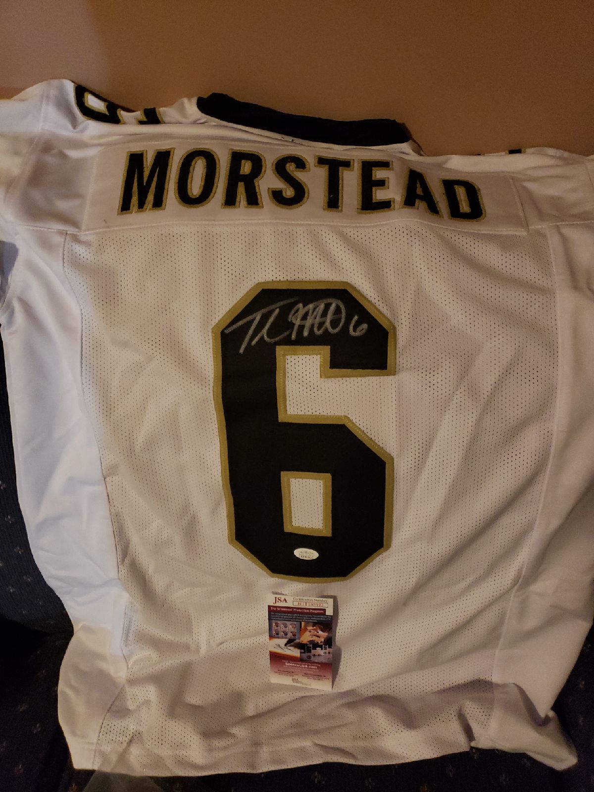 autographed memorabilia
