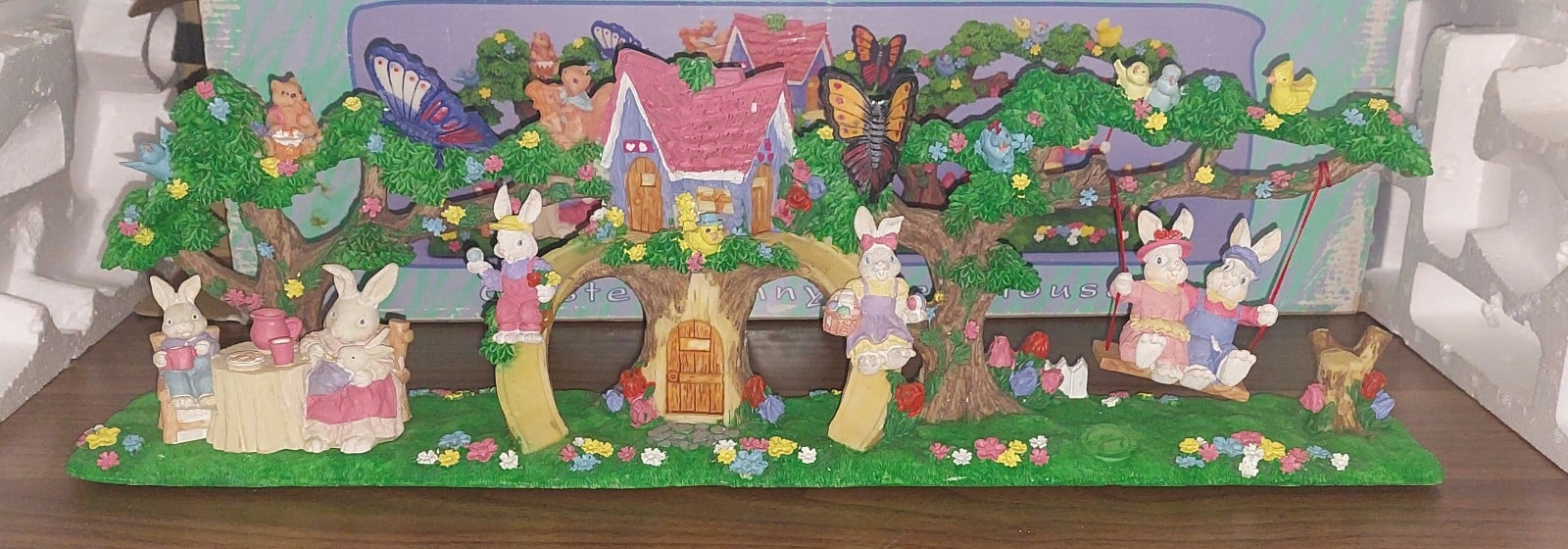 1999 Easter Jubilee Easter Bunny Tree House Holiday Decor