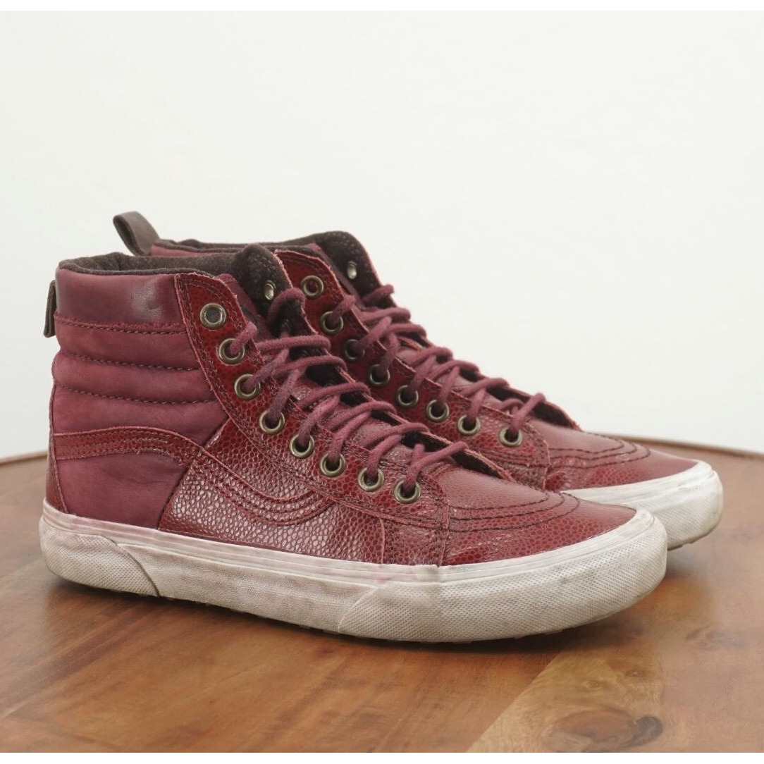 Vans Womens Sk8-Hi MTE Sneakers Shoes Red Pebbled Leather Red Lace Up Size 8