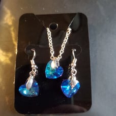 Earrings necklaces set
