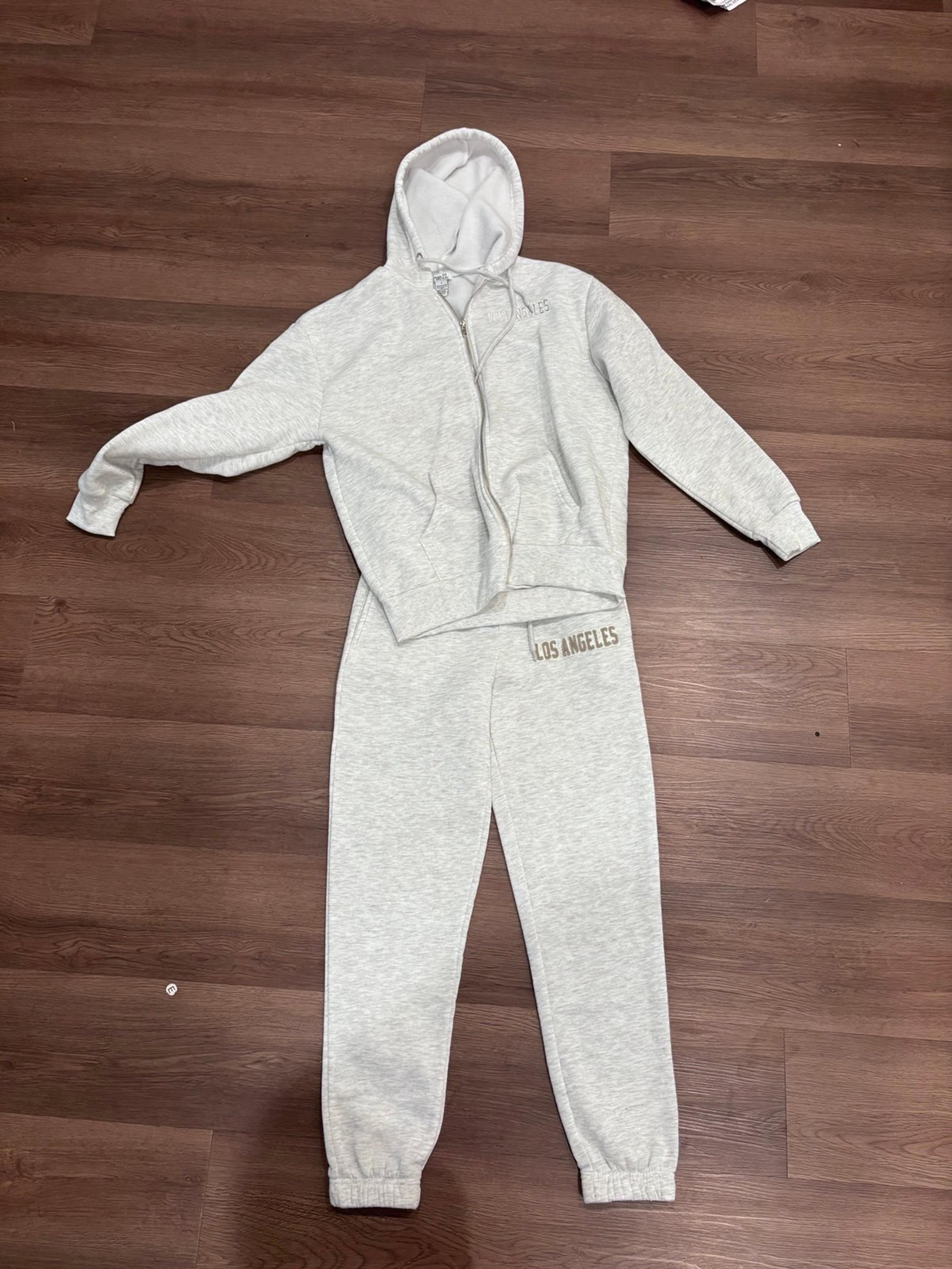 Rue 21 Los Angeles hoodie and sweatpants