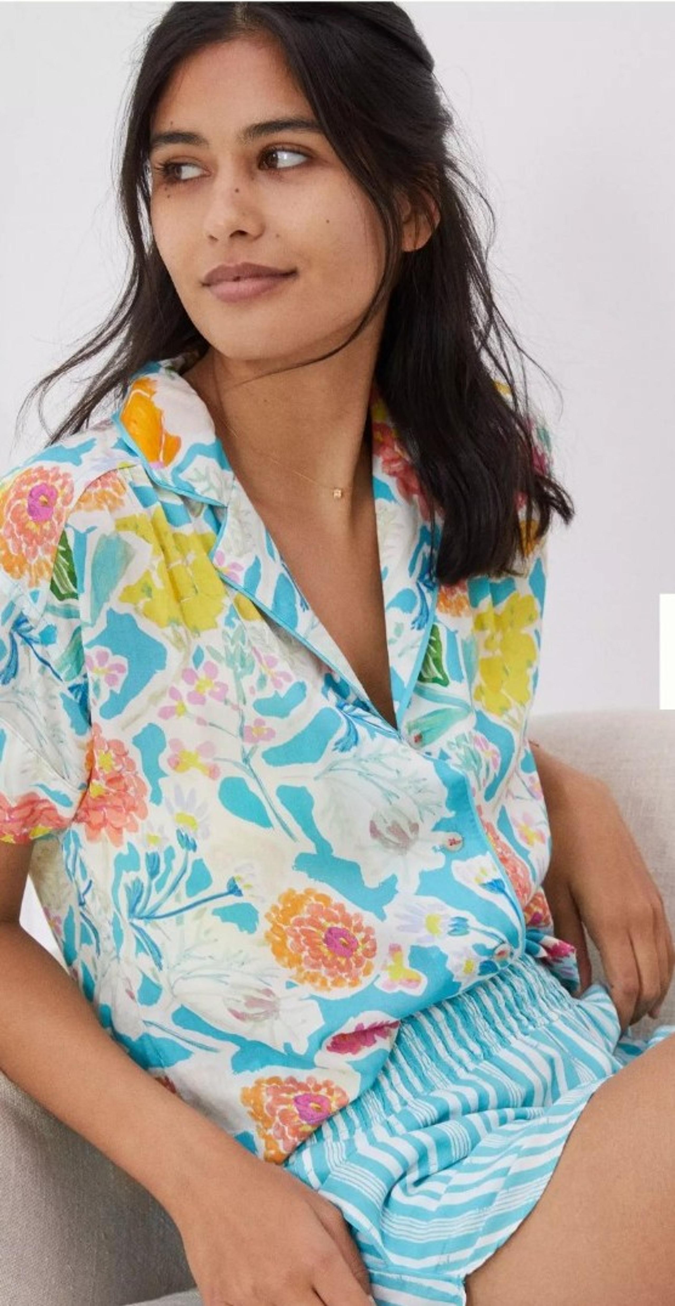 Anthropologie Sisters Gulassa Womens Whimsy Pajama Top
Size XS Buttondown Floral