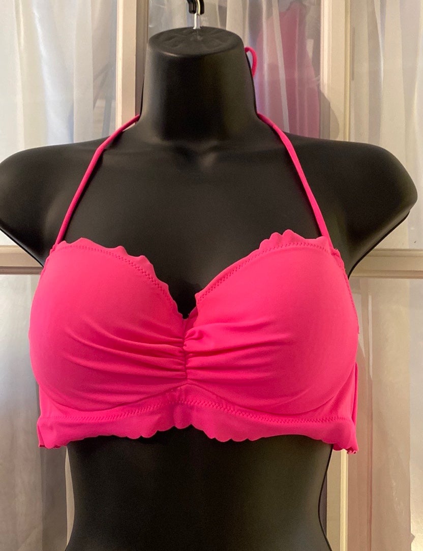 Bikini Top Victoria’s Secret swimming top size 34B in great condition