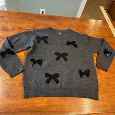 Maeve by Anthropologie 3D Bow Sweater gray black size small