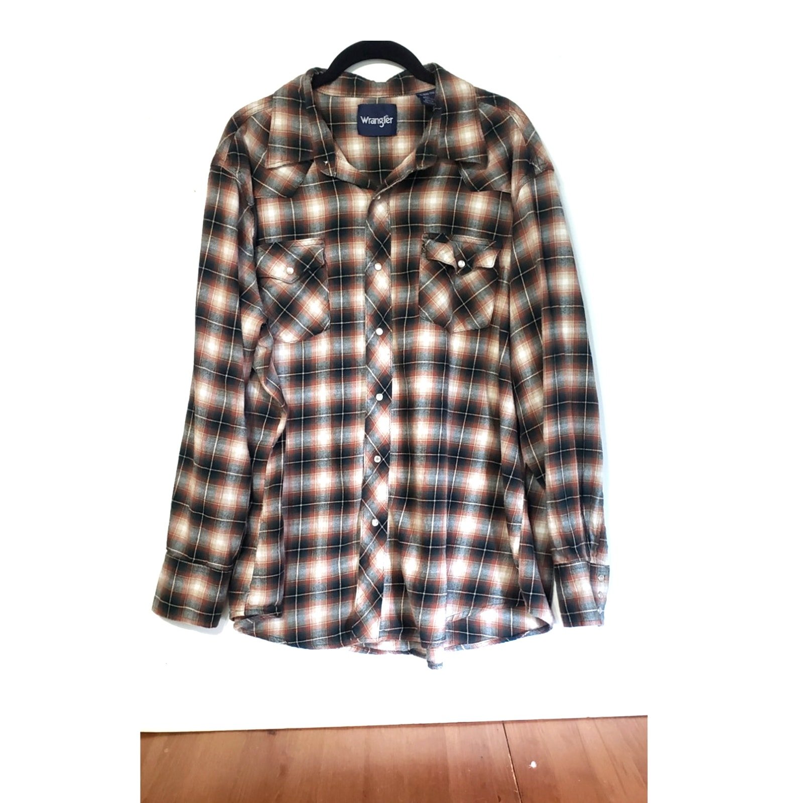 Wrangler pearl snap button up flannel mens size XXLARGE cotton super soft