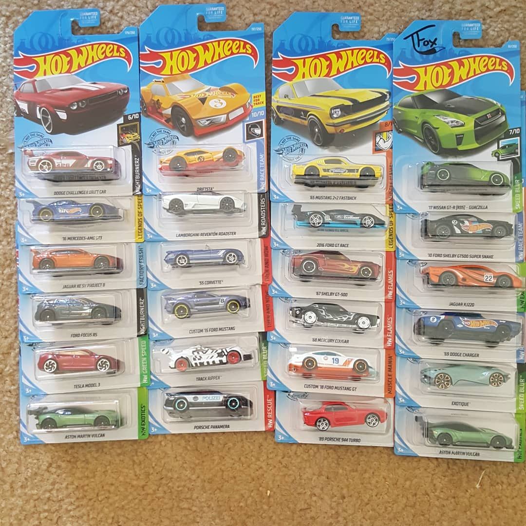 Hot wheels 72 count random!