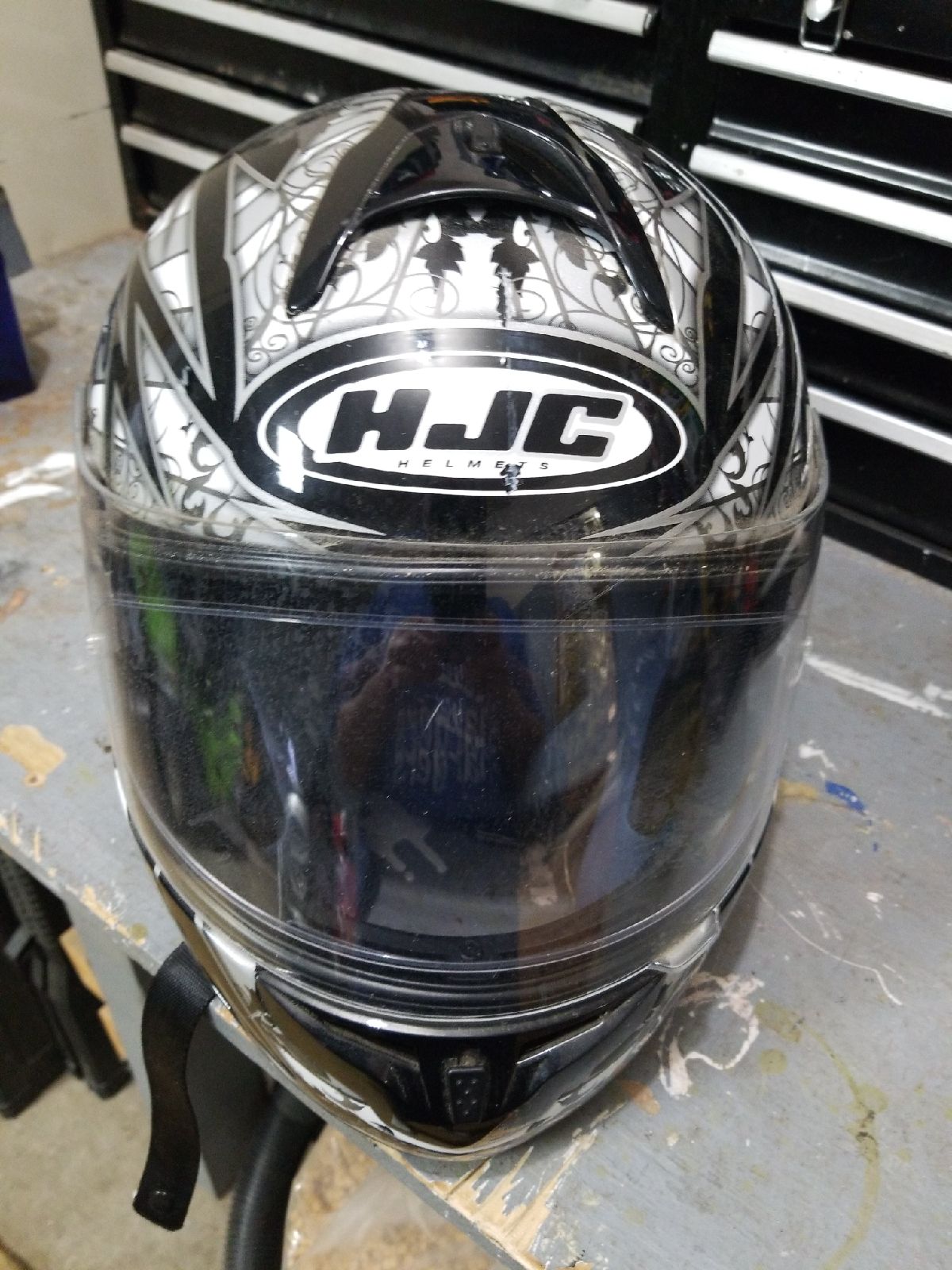 Motorcycle helmet