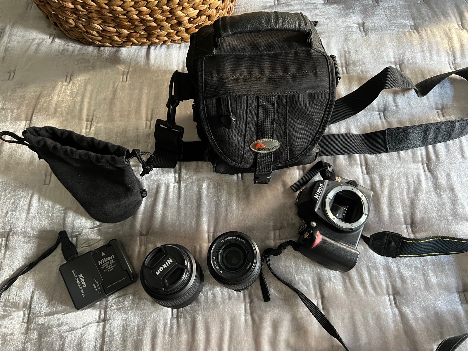 Nikon D60 Golden Edition bundle excellent condition